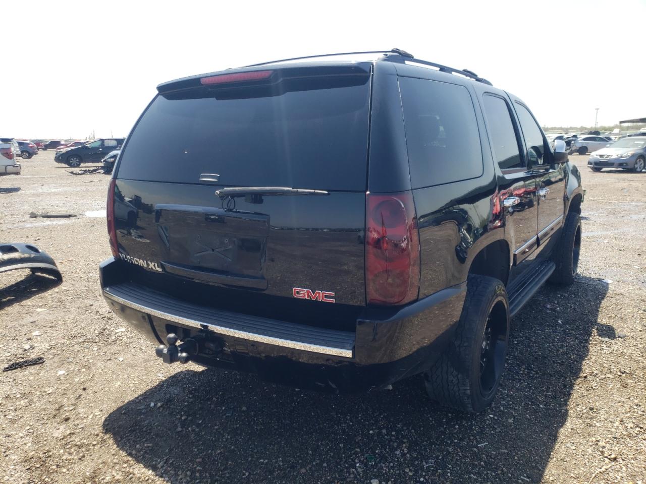Photo 4 from auction – 2007 GMC YUKON with VIN 1GKFC13007R378154
