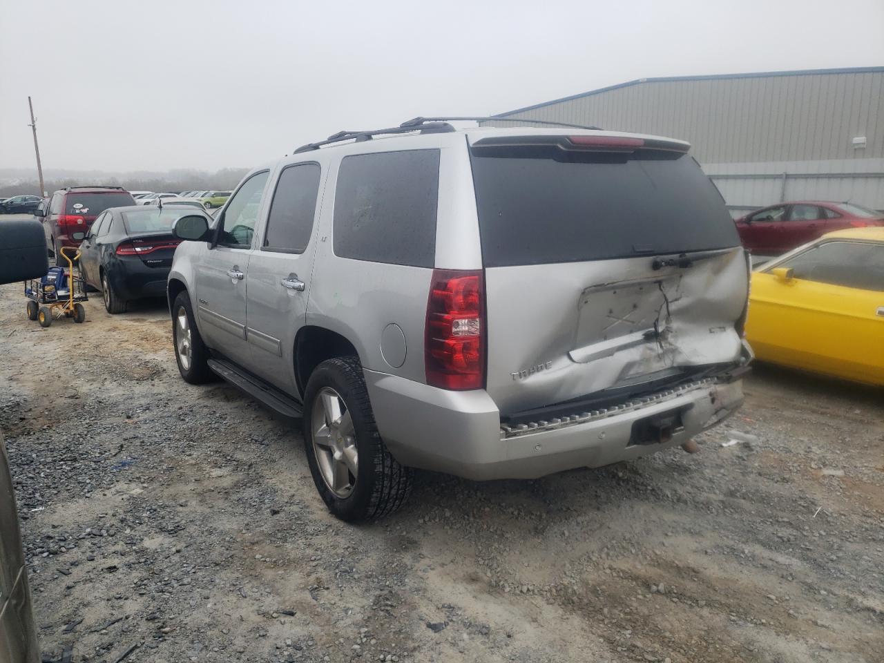 Photo 3 from auction – 2011 CHEVROLET TAHOE C150 with VIN 1GNSCBE09BR190181