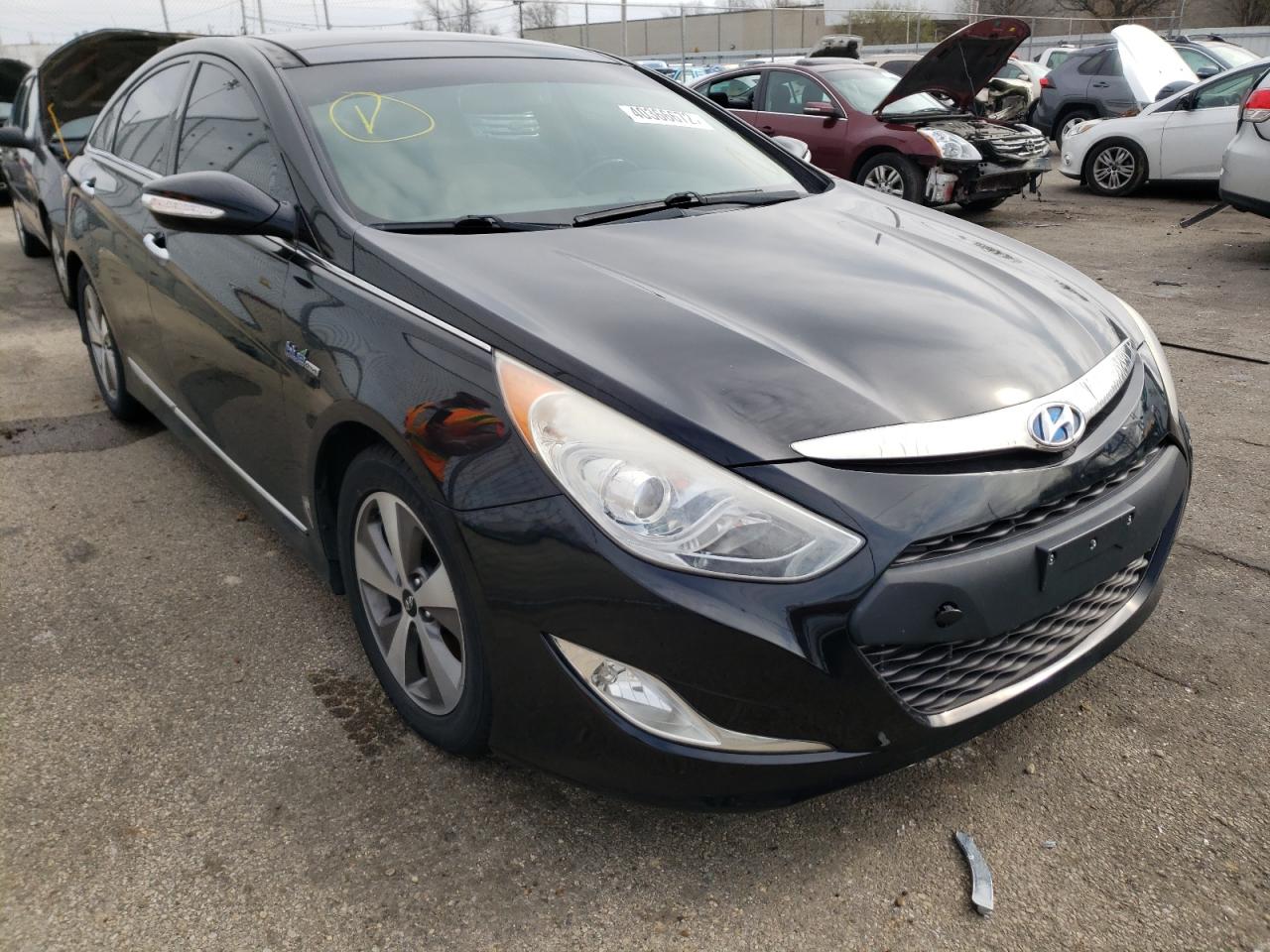 HYUNDAI SONATA HYB 2012 with VIN KMHEC4A45CA058640 - Photo from auction
