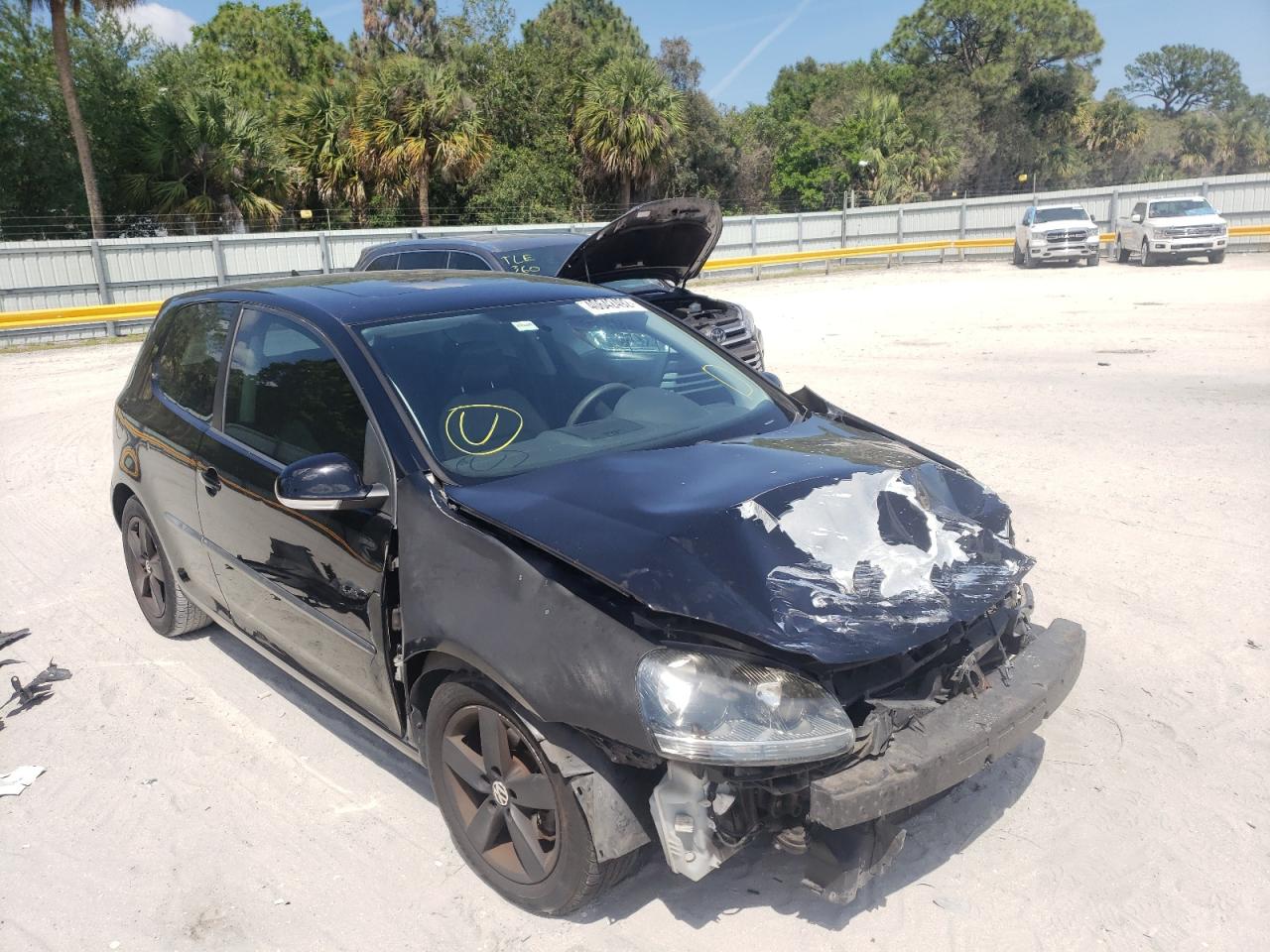 VOLKSWAGEN RABBIT 2009 with VIN WVWBB71K49W013081 - Photo from auction