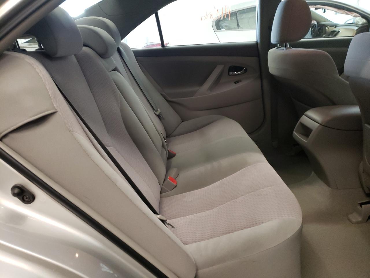 Photo 6 from auction – 2011 TOYOTA CAMRY BASE with VIN 4T4BF3EK8BR163172