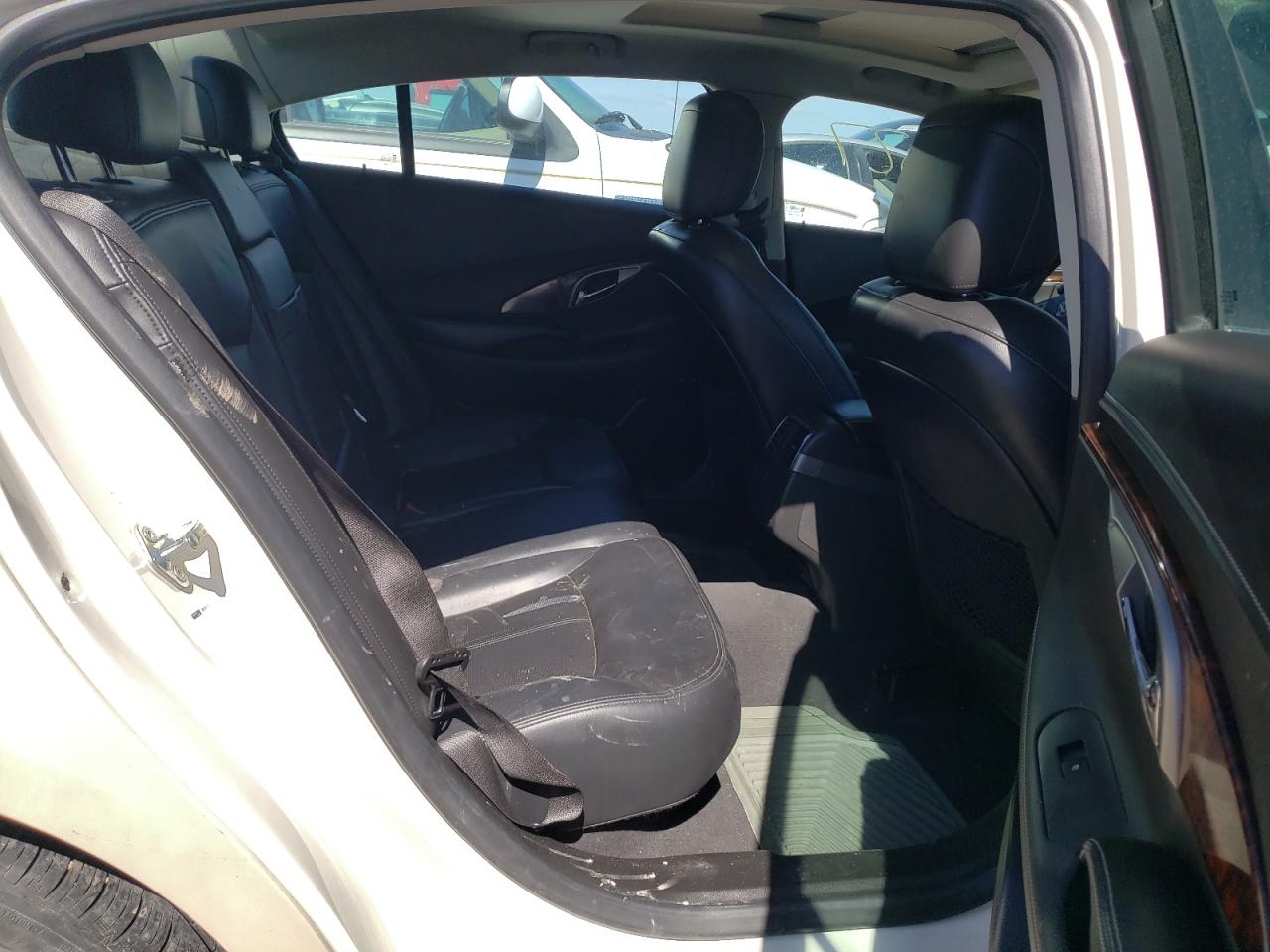 Photo 6 from auction – 2012 BUICK LACROSSE P with VIN 1G4GG5G31CF158321