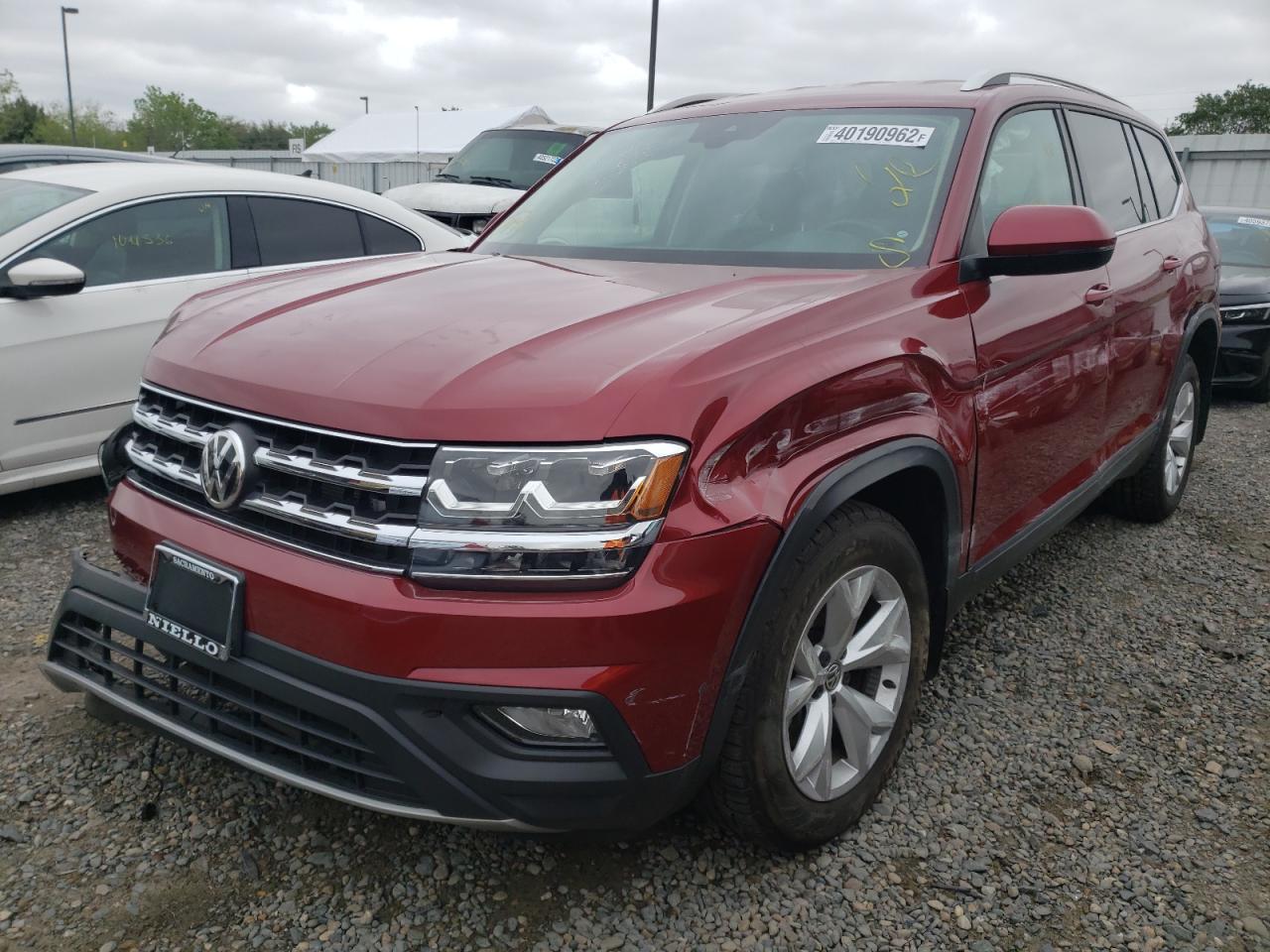 Photo 2 from auction – 2018 VOLKSWAGEN ATLAS SE with VIN 1V2DR2CA2JC533358