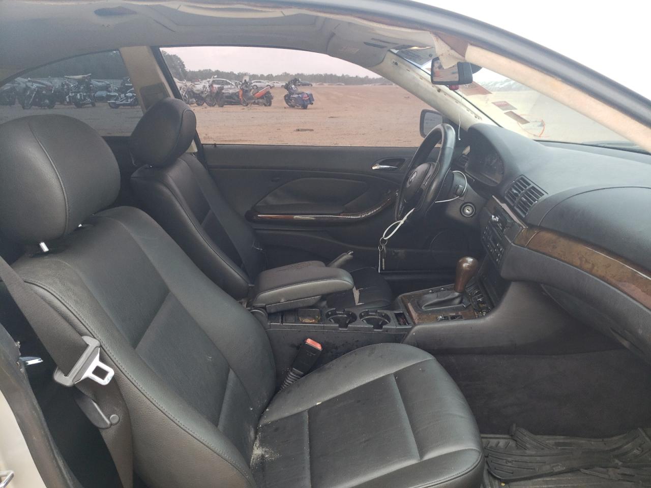 Photo 5 from auction – 2004 BMW 325 CI with VIN WBABD33414PL01352