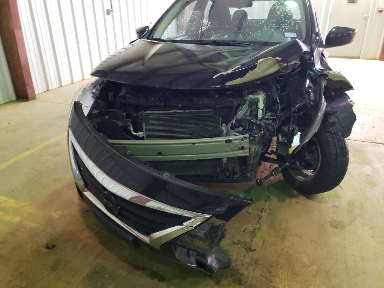 Photo 9 from auction – 2018 NISSAN VERSA S with VIN 3N1CN7AP3JL869153