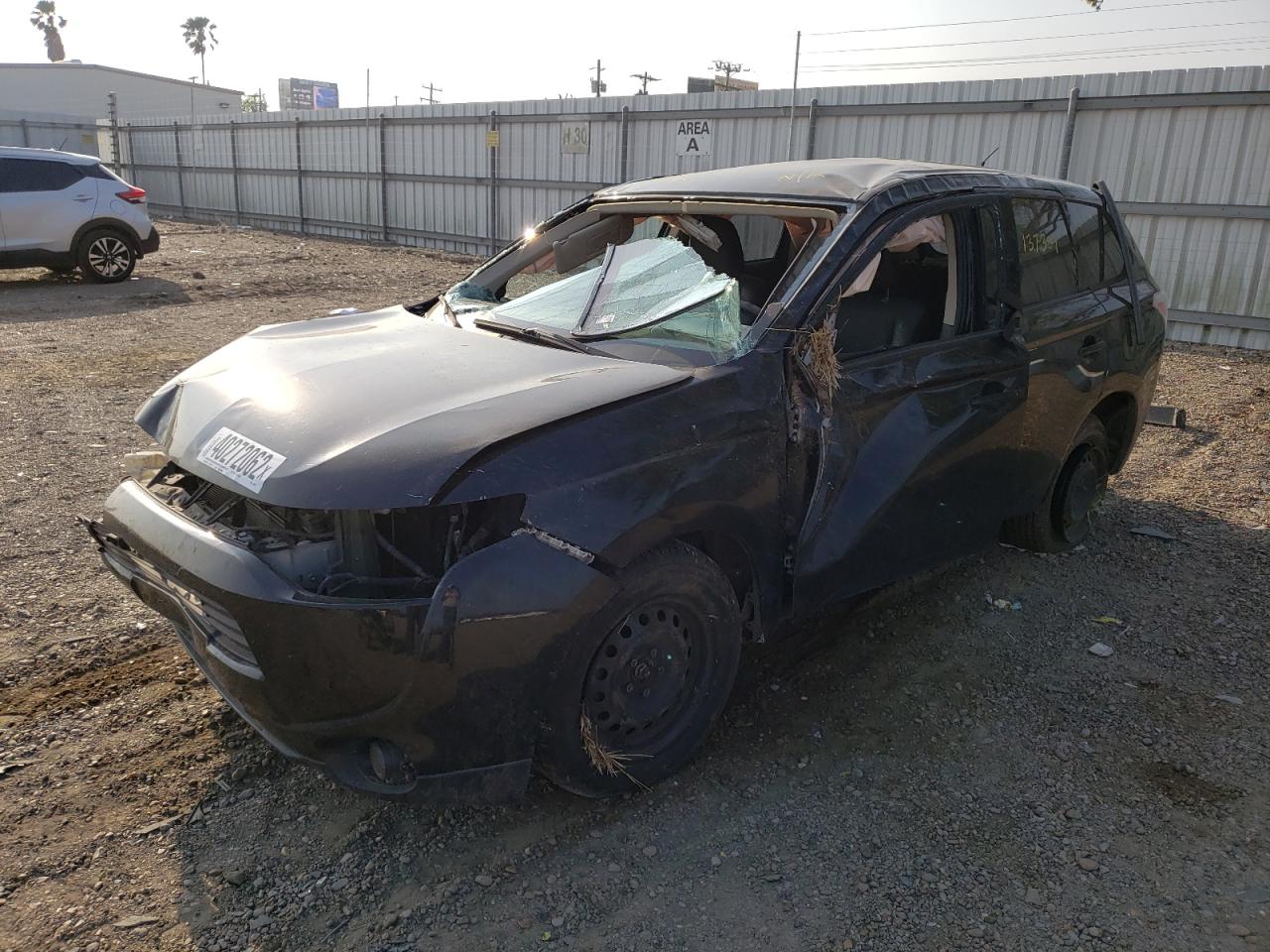 Фото 2 с аукциона – 2014 MITSUBISHI OUTLANDER с VIN JA4AD2A33EZ010435