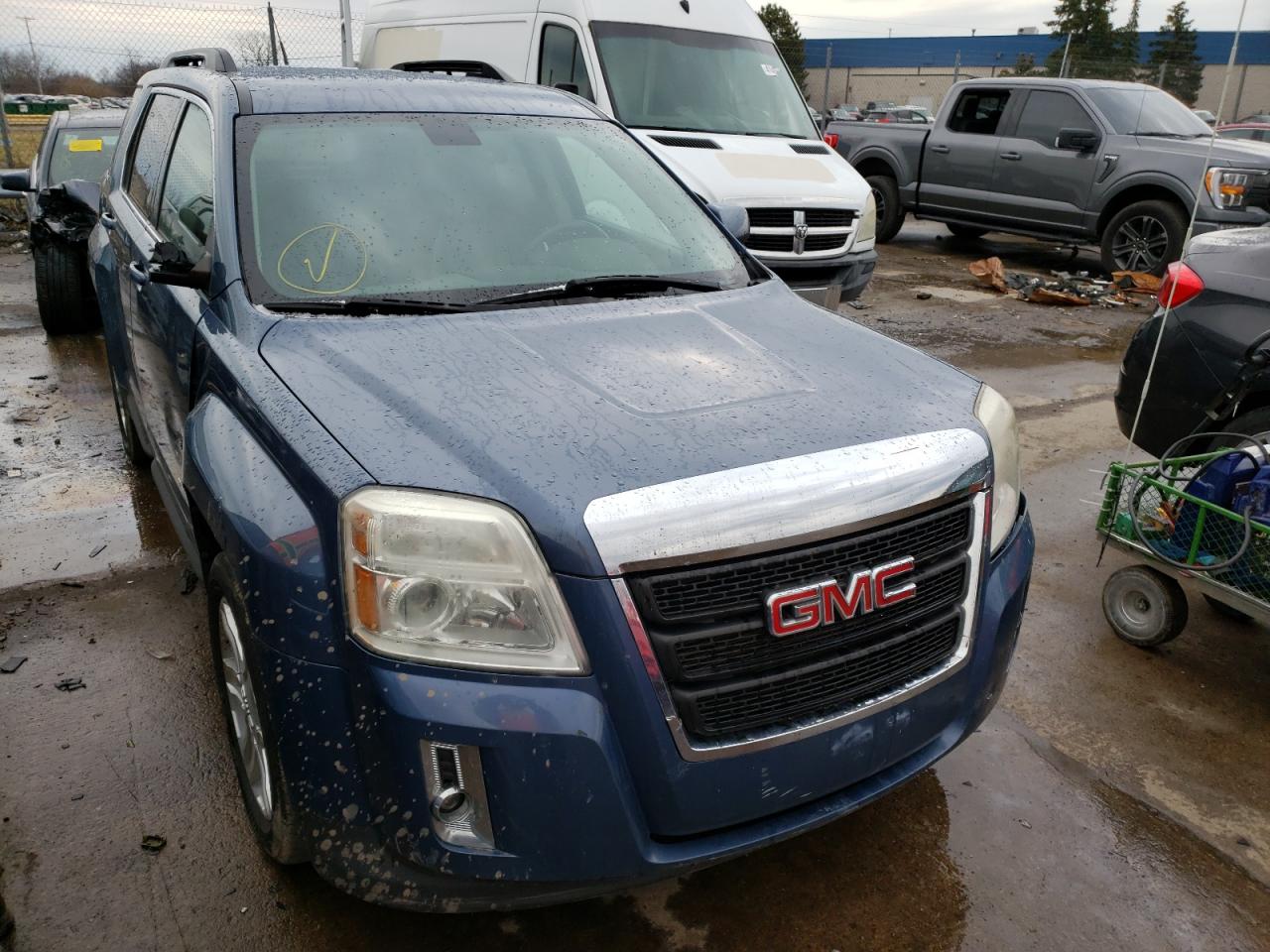 GMC TERRAIN SL 2011 with VIN 2CTFLVEC4B6266055 - Photo from auction