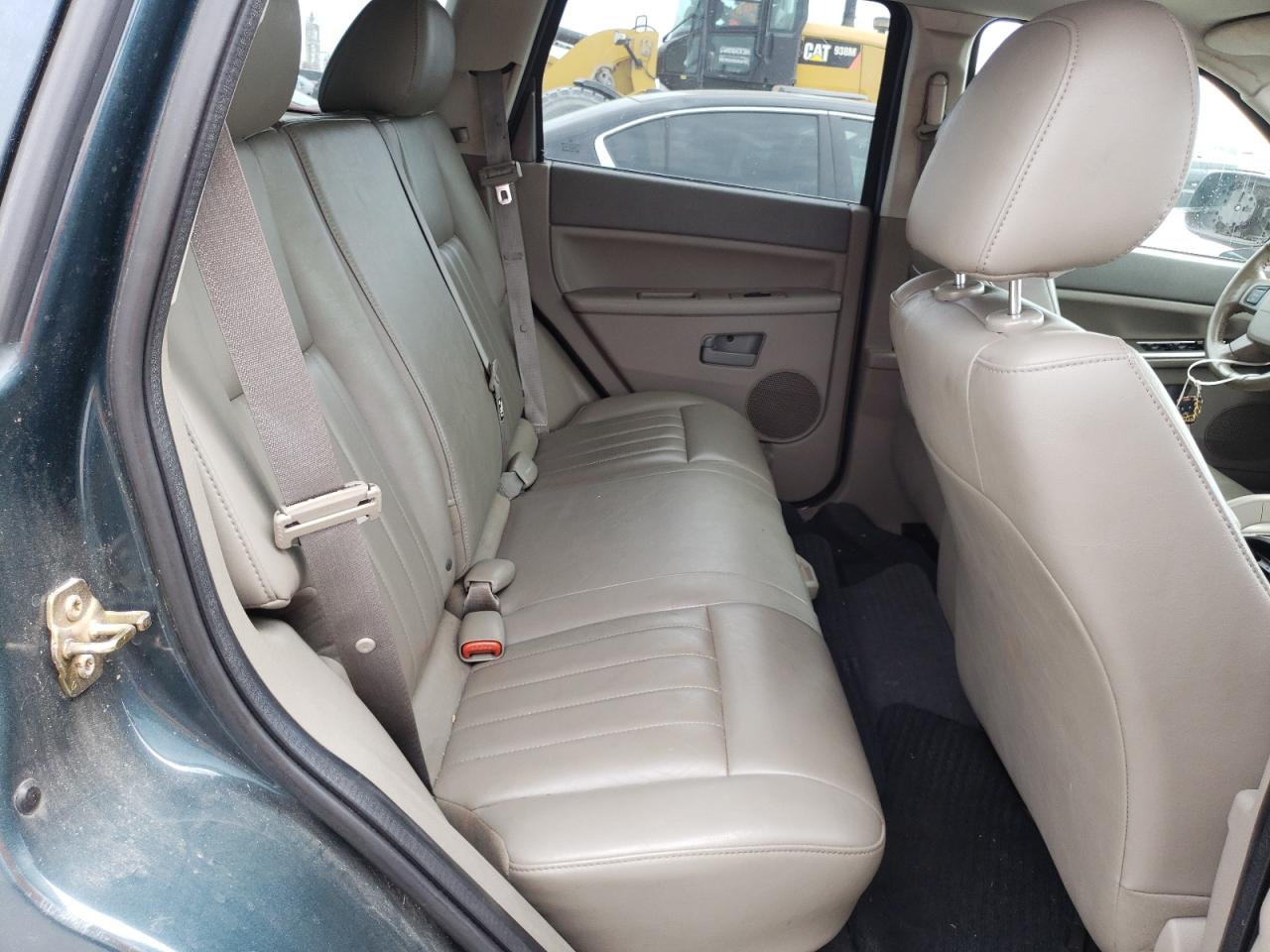 Photo 6 from auction – 2005 JEEP GRAND CHER with VIN 1J4GR48K25C705061