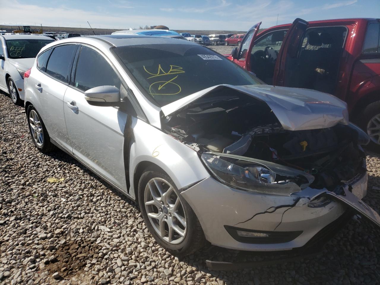 صورة رقم 1 من المزاد - 2015 FORD FOCUS SE مع VIN 1FADP3K25FL318688
