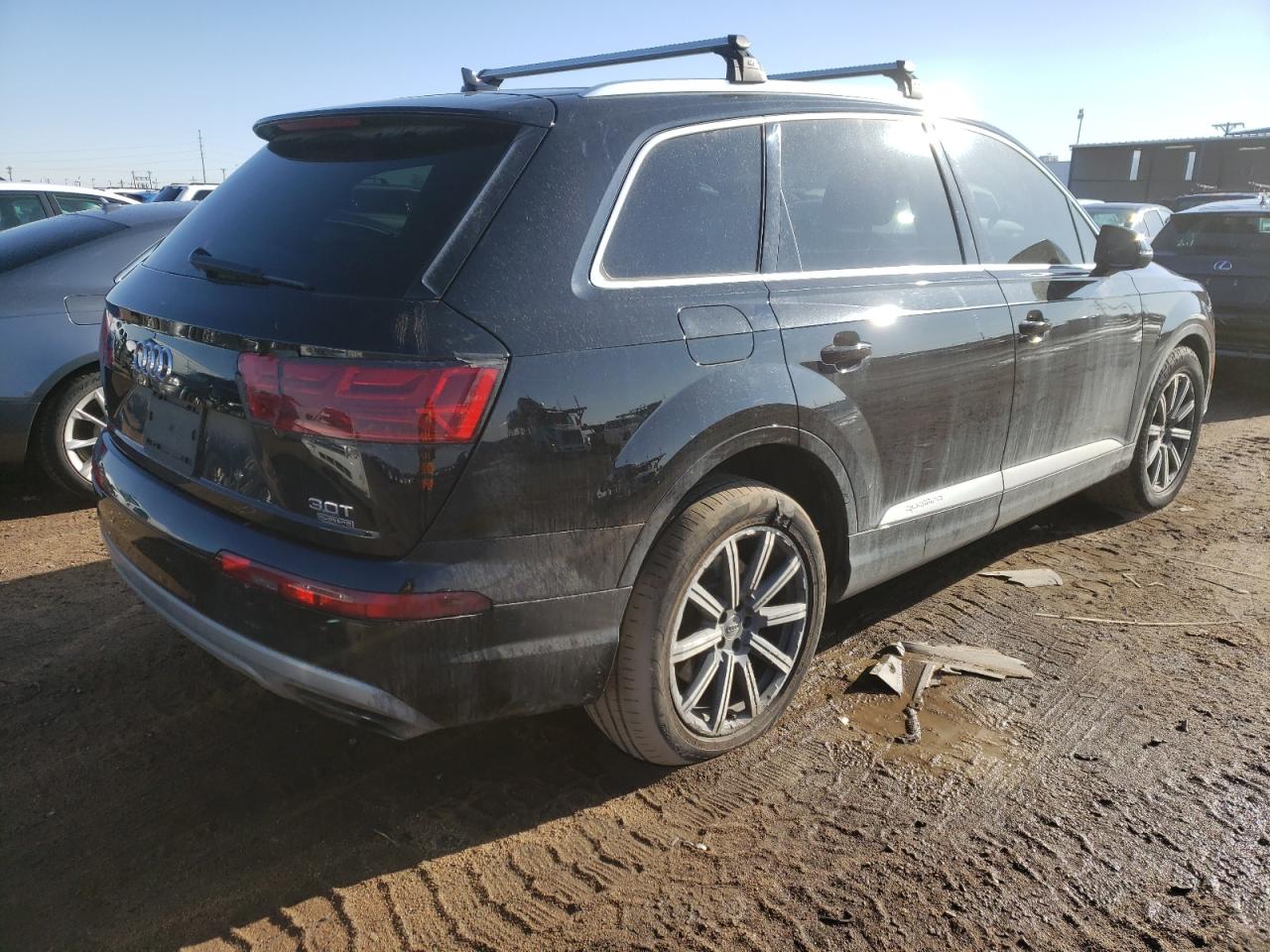 Photo 4 from auction – 2017 AUDI Q7 PREMIUM with VIN WA1LAAF72HD010130