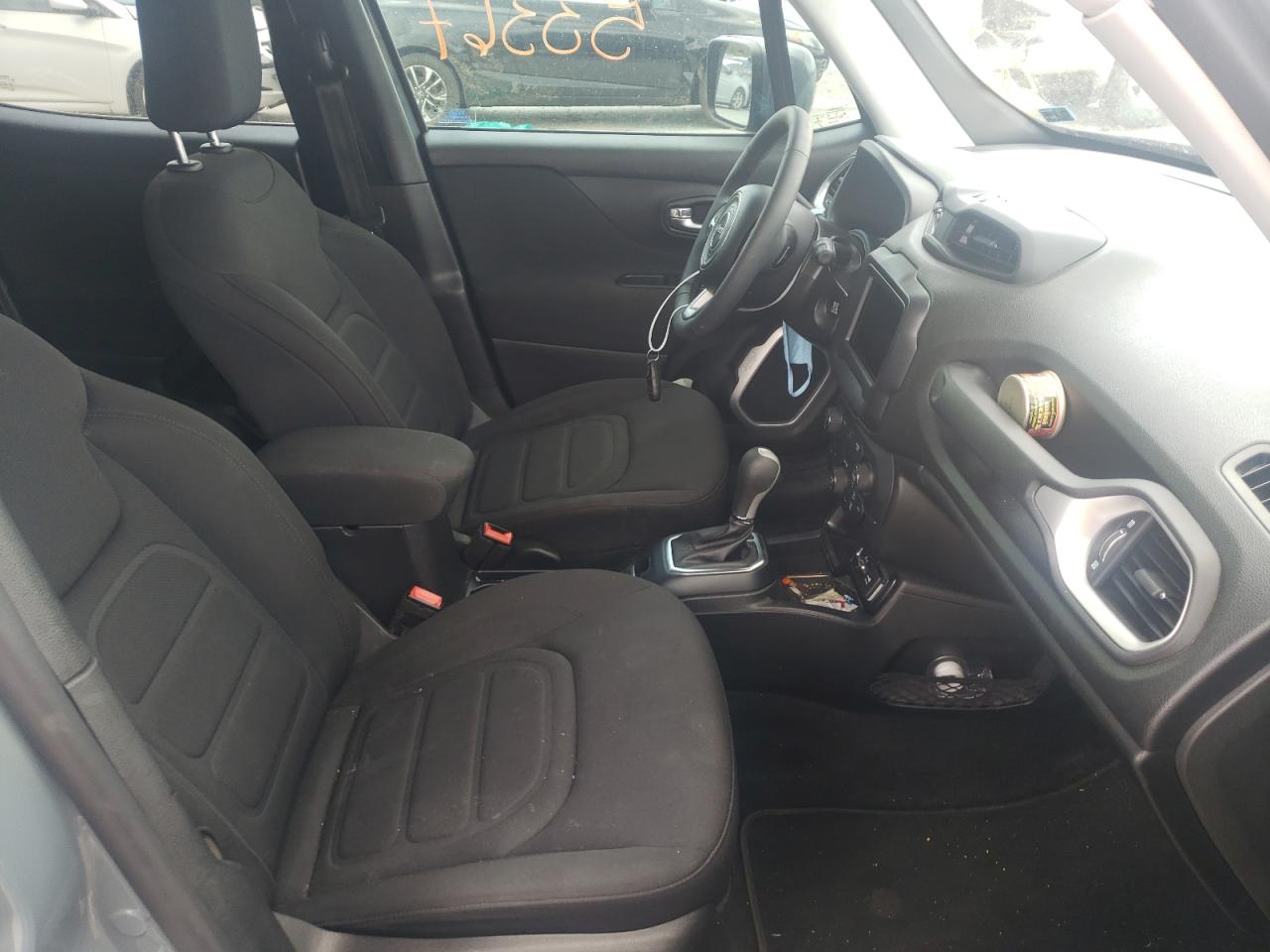 Photo 5 from auction – 2018 JEEP RENEGADE L with VIN ZACCJABB1JPJ67345