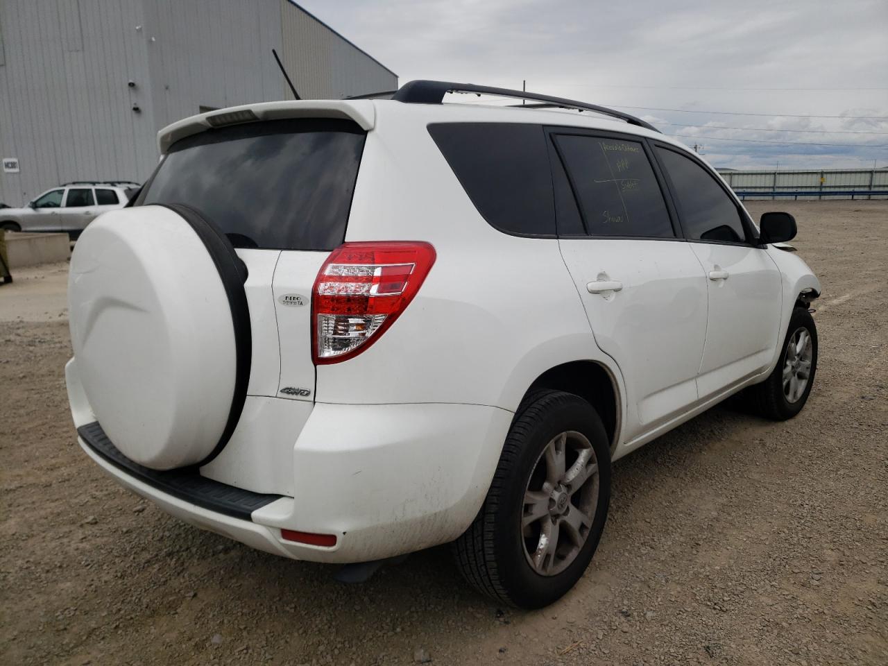 Photo 4 from auction – 2012 TOYOTA RAV4 with VIN JTMBF4DV0CD044467
