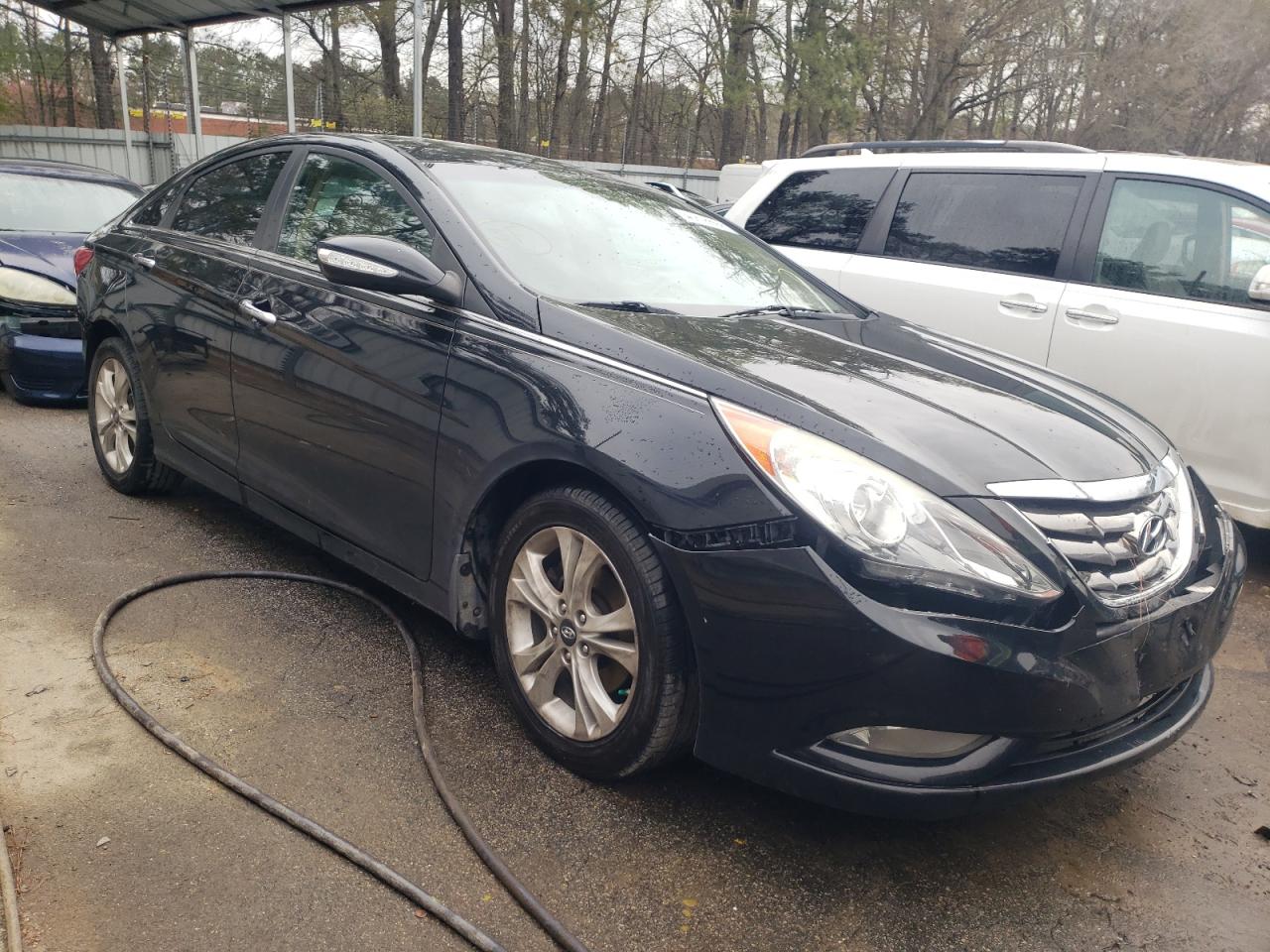 HYUNDAI SONATA SE 2011 with VIN 5NPEC4AC6BH137575 - Photo from auction