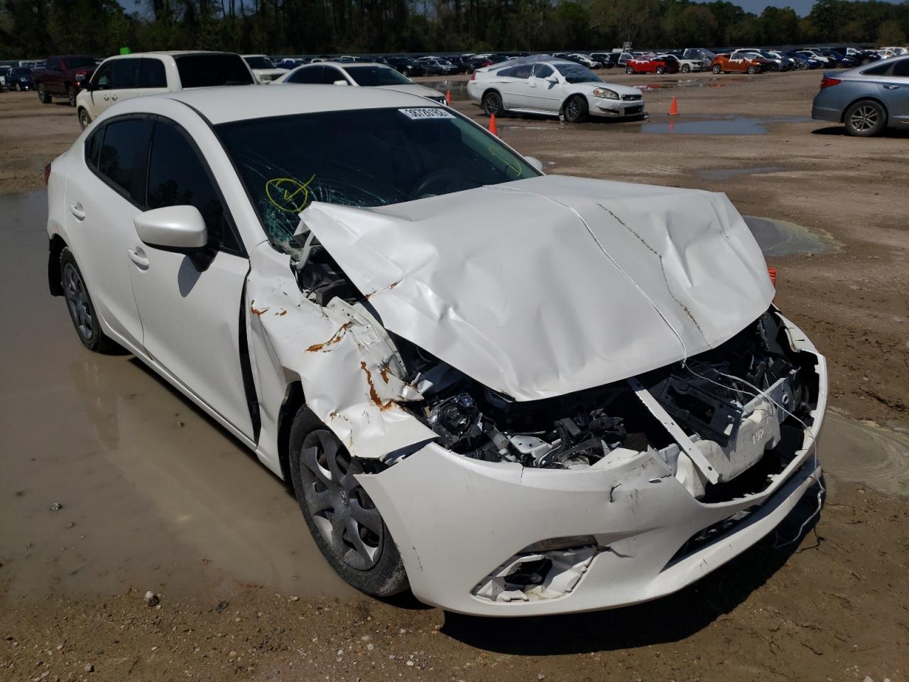 MAZDA 3 SPORT 2016 with VIN JM1BM1T77G1354064 - Photo from auction