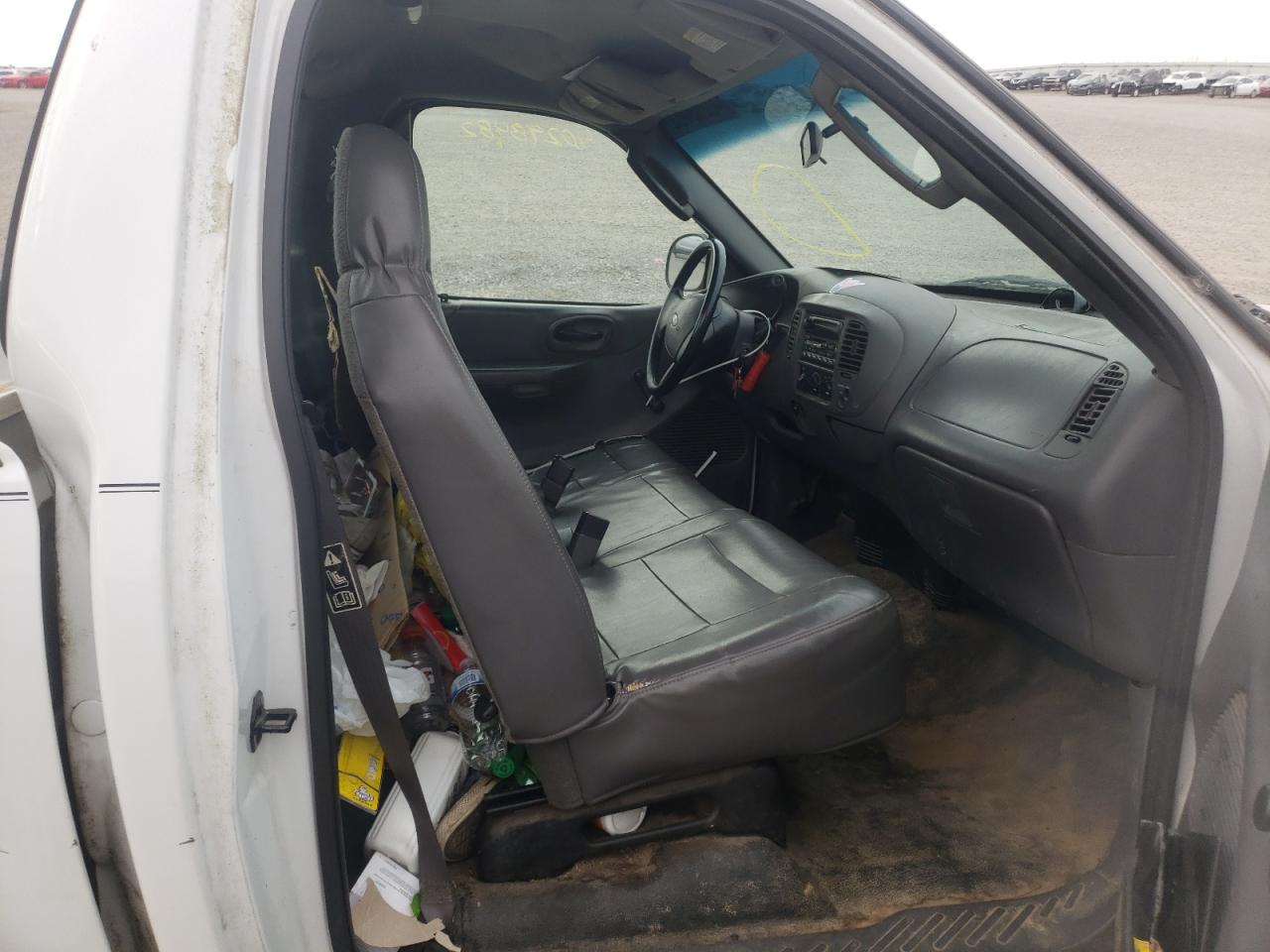 Photo 5 from auction – 2003 FORD F150 with VIN 1FTRF17293NB63143