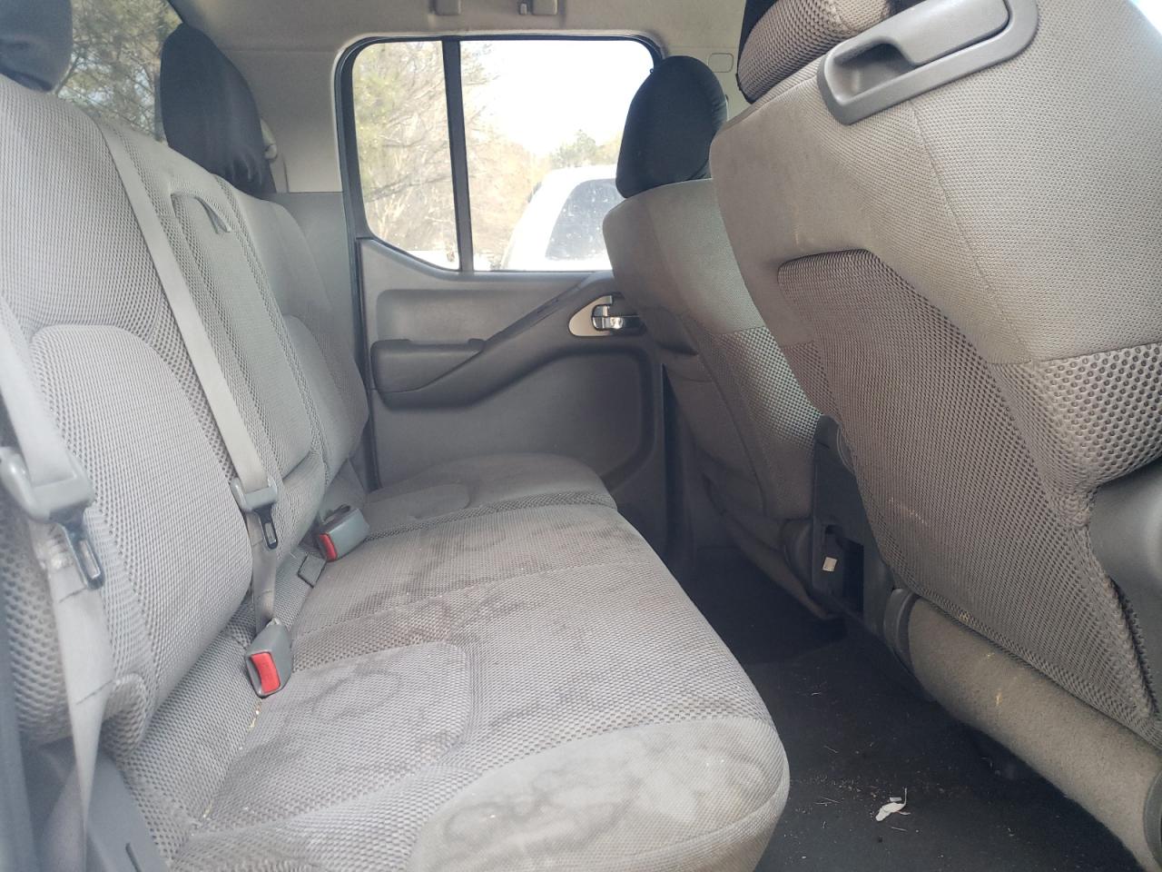 Photo 6 from auction – 2006 NISSAN FRONTIER C with VIN 1N6AD07U96C455273