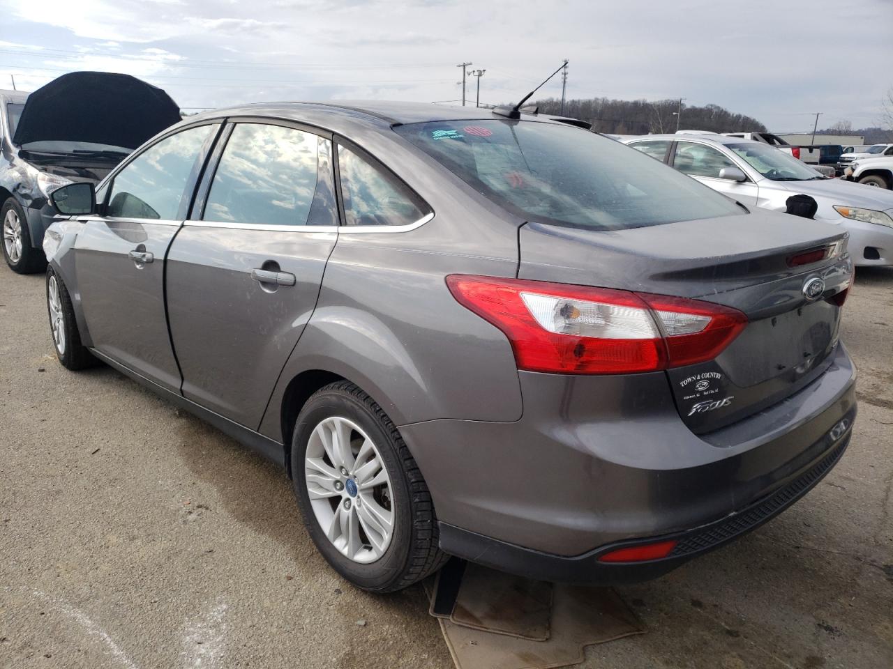 Photo 3 from auction – 2012 FORD FOCUS SEL with VIN 1FAHP3H26CL311494