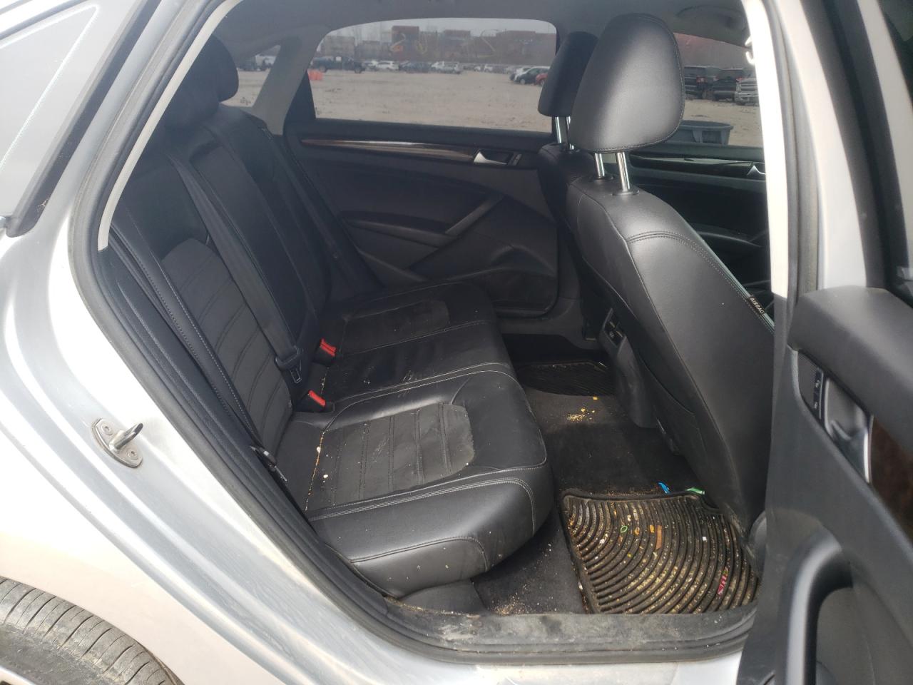 Photo 6 from auction – 2014 VOLKSWAGEN PASSAT SEL with VIN 1VWCN7A39EC100262