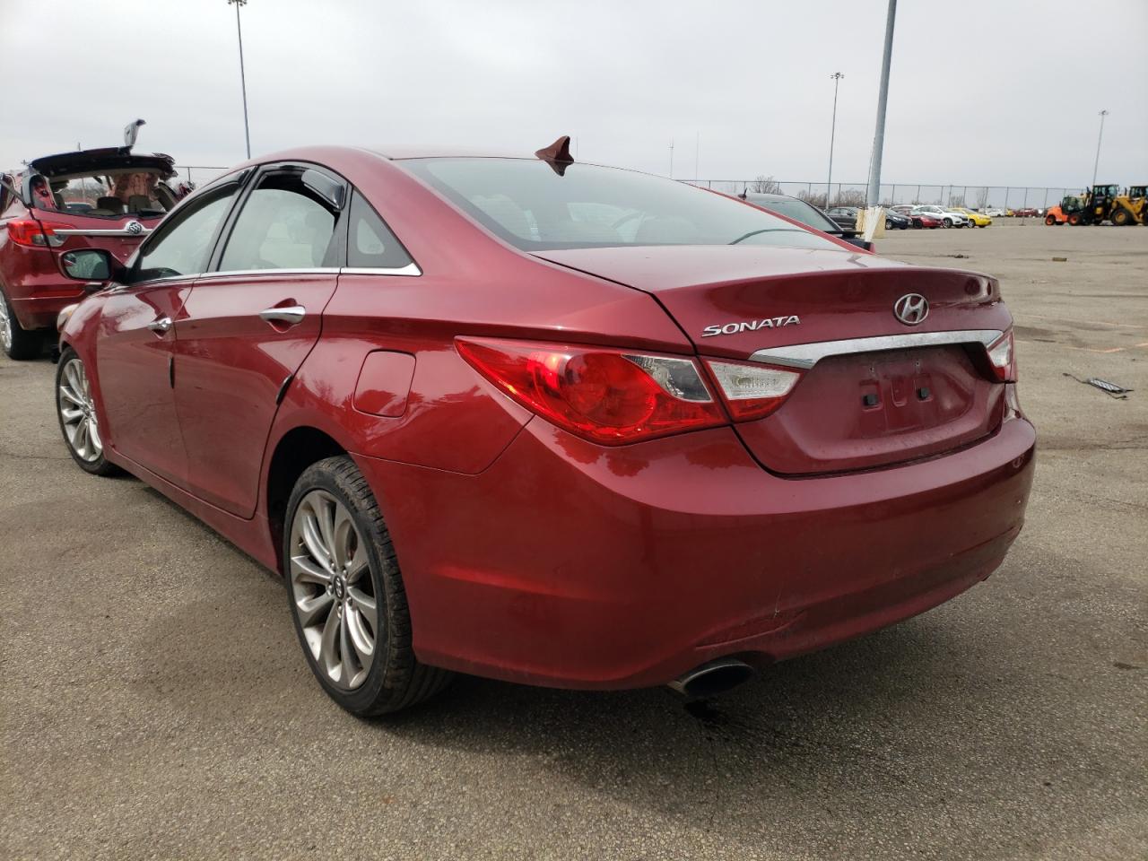 Photo 3 from auction – 2011 HYUNDAI SONATA SE with VIN 5NPEC4AC3BH114481