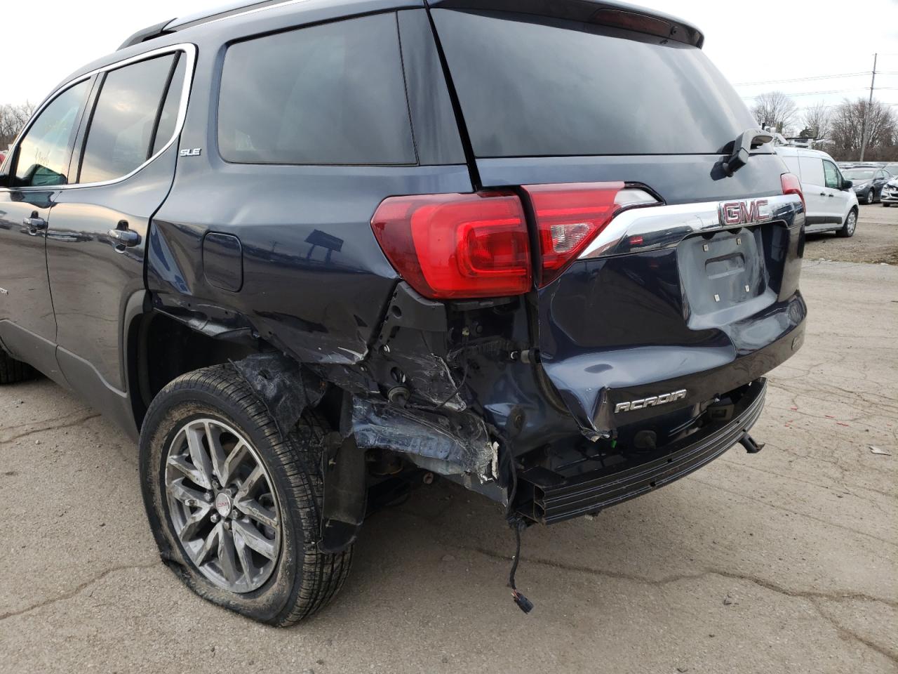 Photo 9 from auction – 2018 GMC ACADIA SLE with VIN 1GKKNLLS8JZ128464