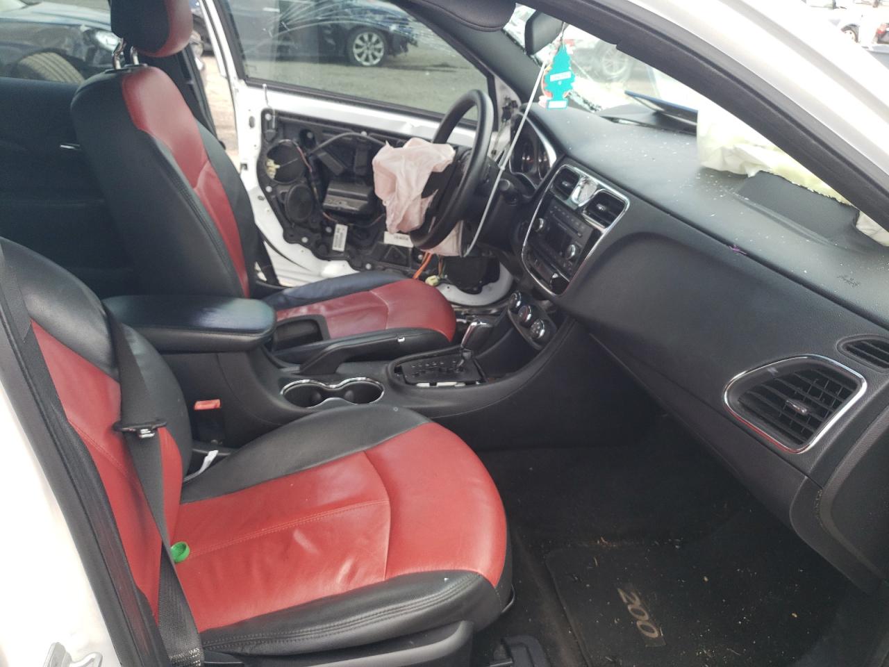 Photo 5 from auction – 2012 CHRYSLER 200 LX with VIN 1C3CCBAB4CN127670
