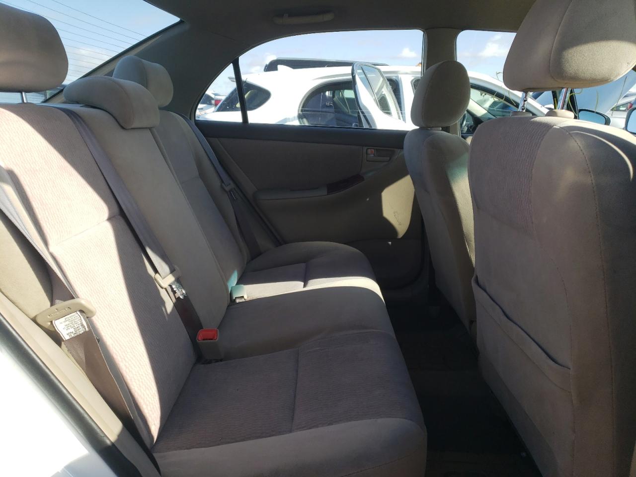 Photo 6 from auction – 2007 TOYOTA COROLLA CE with VIN JTDBR32E370116456