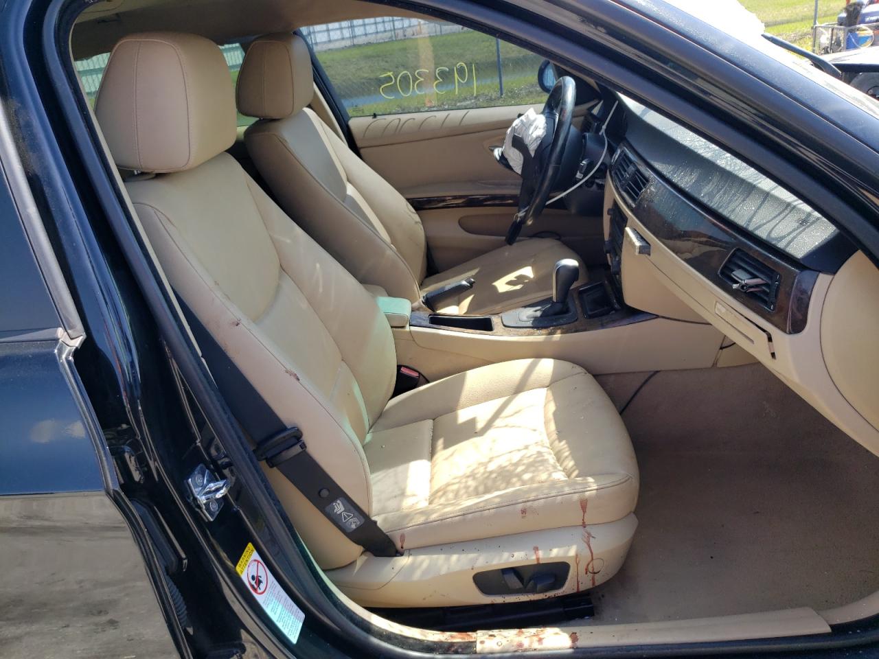 Photo 5 from auction – 2006 BMW 325 I with VIN WBAVB13586K001193