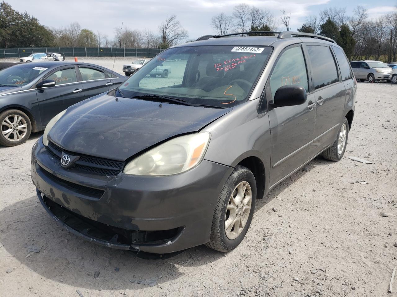 Photo 2 from auction – 2004 TOYOTA SIENNA LE with VIN 5TDBA23C14S026522