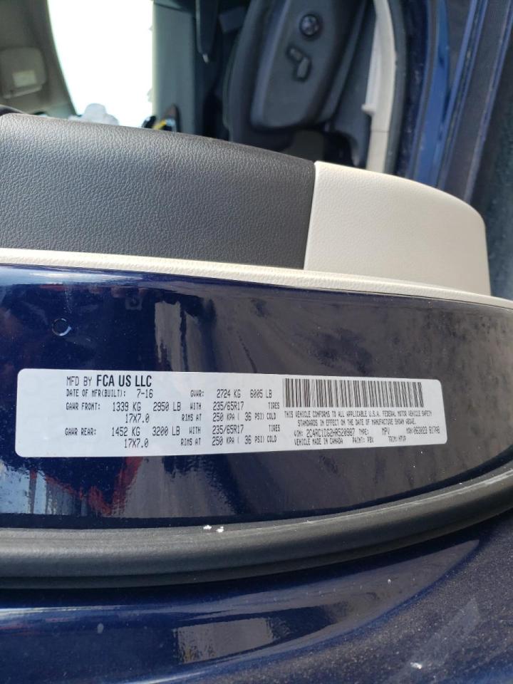 Photo 10 from auction – 2017 CHRYSLER PACIFICA T with VIN 2C4RC1DG2HR520987