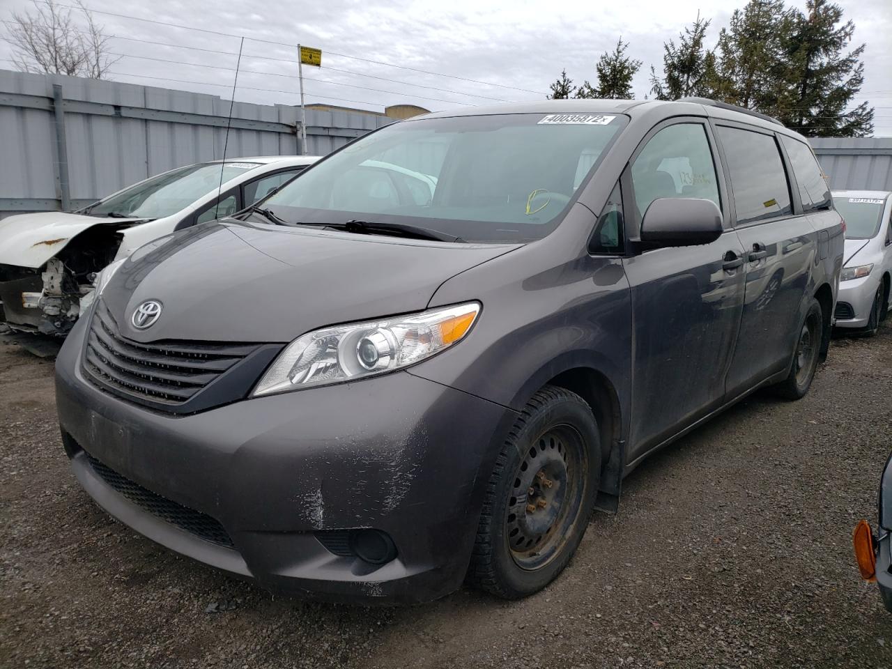 Photo 2 from auction – 2012 TOYOTA SIENNA with VIN 5TDZK3DC4CS199269