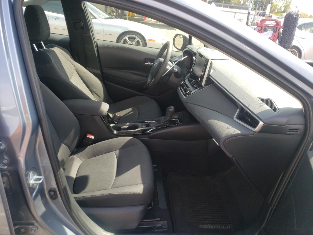 Photo 5 from auction – 2020 TOYOTA COROLLA LE with VIN JTDEBRBE6LJ022256