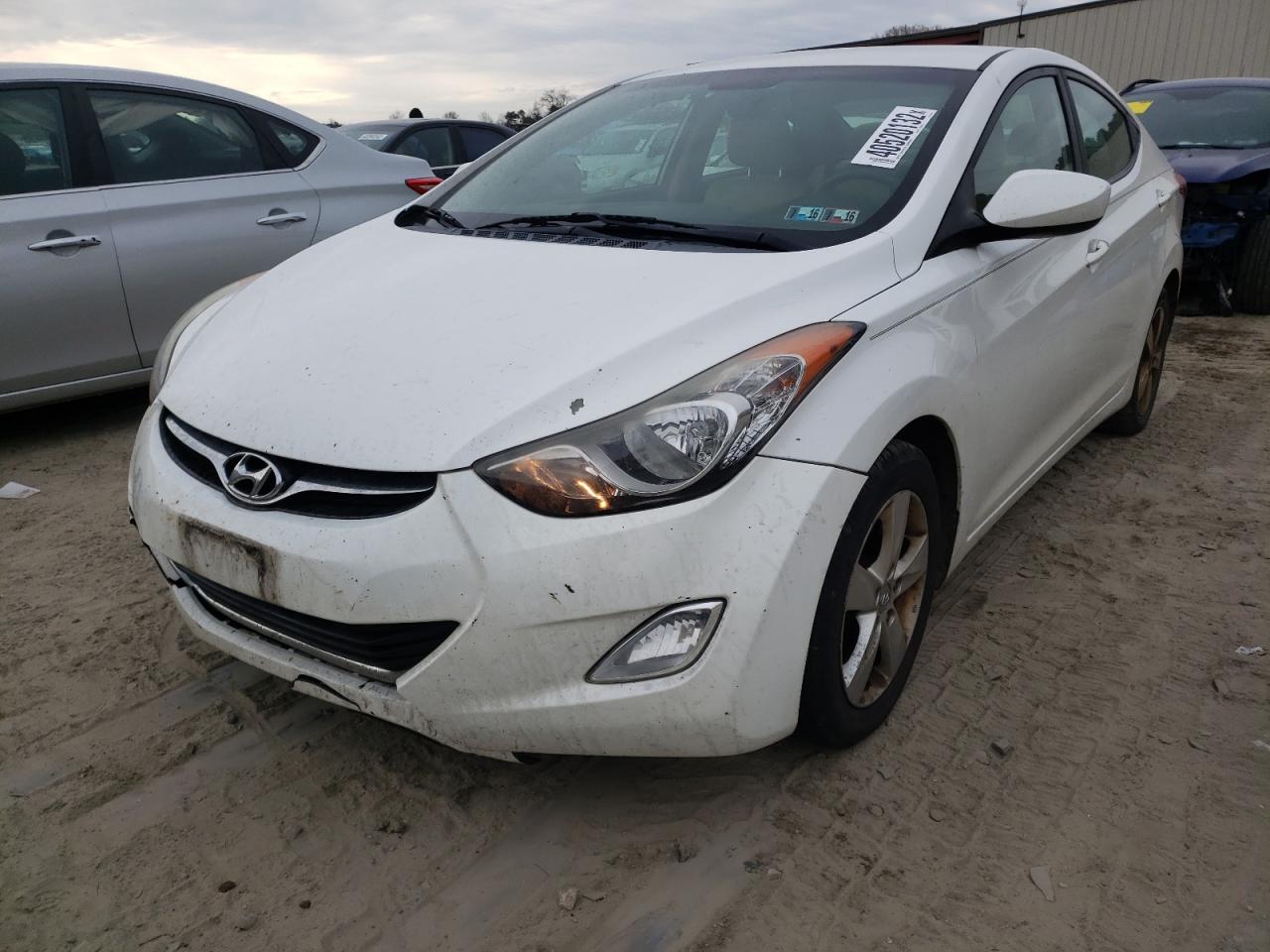 Photo 2 from auction – 2012 HYUNDAI ELANTRA GL with VIN 5NPDH4AE7CH120705