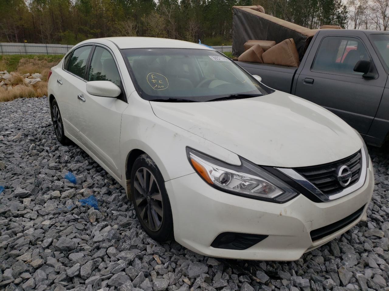 NISSAN ALTIMA 2.5 2017 with VIN 1N4AL3AP6HC201037 - Photo from auction