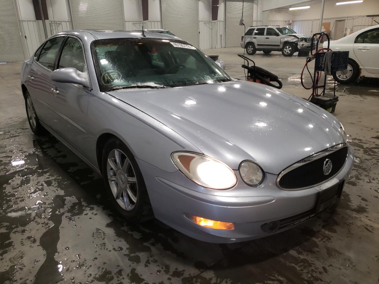 BUICK LACROSSE C 2005 with VIN 2G4WE567551232579 - Photo from auction