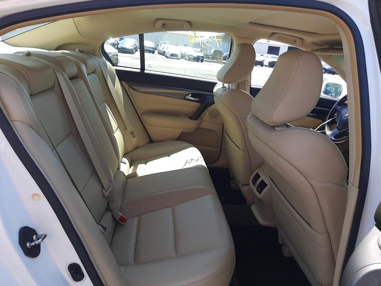 Photo 6 from auction – 2012 ACURA TL with VIN 19UUA8F55CA019885