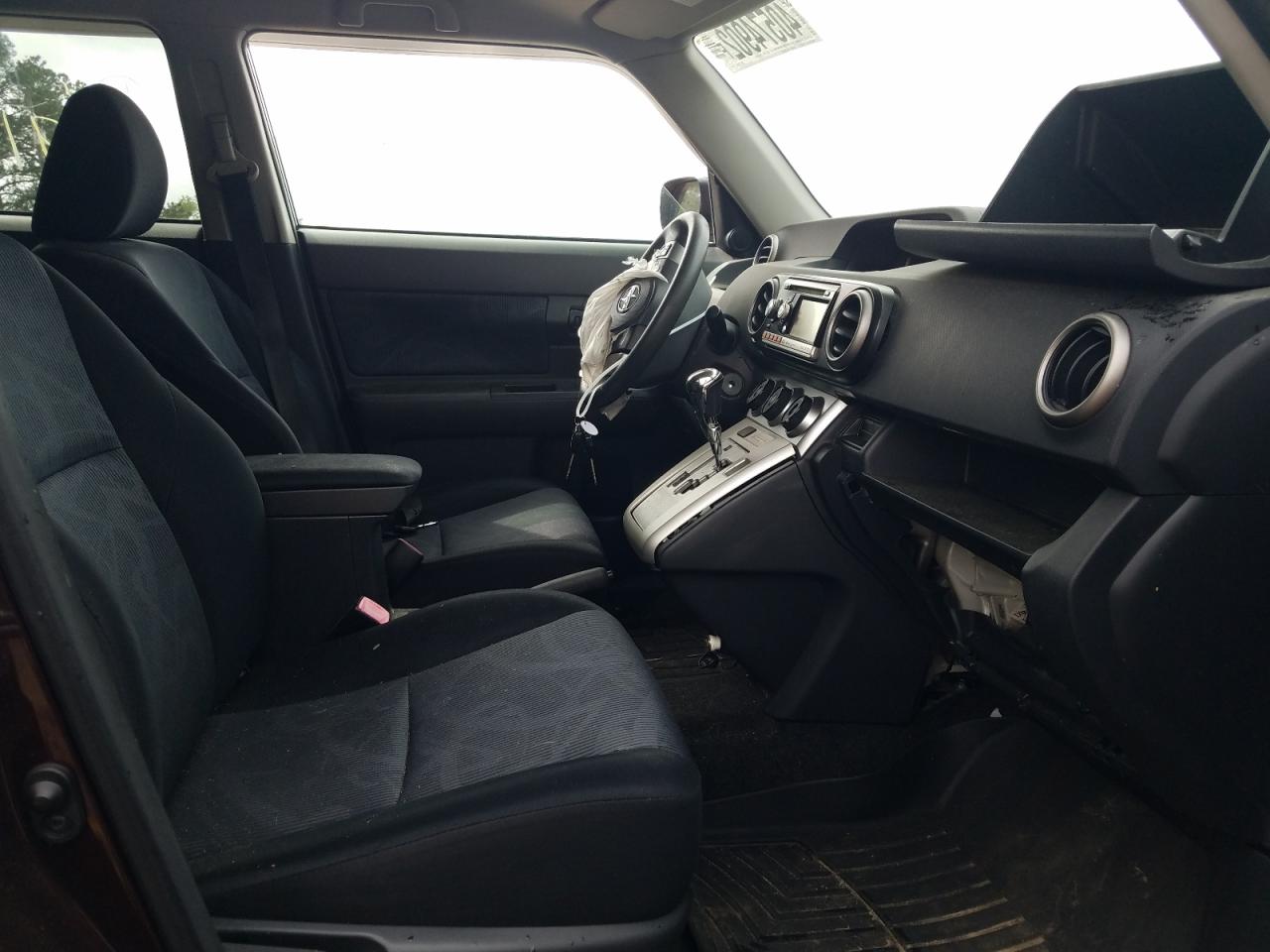 Photo 5 from auction – 2011 TOYOTA SCION XB with VIN JTLZE4FE8B1123386