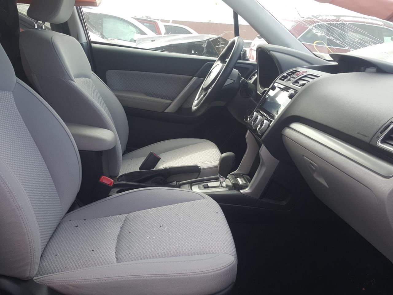 Photo 5 from auction – 2017 SUBARU FORESTER 2 with VIN JF2SJAECXHH435394
