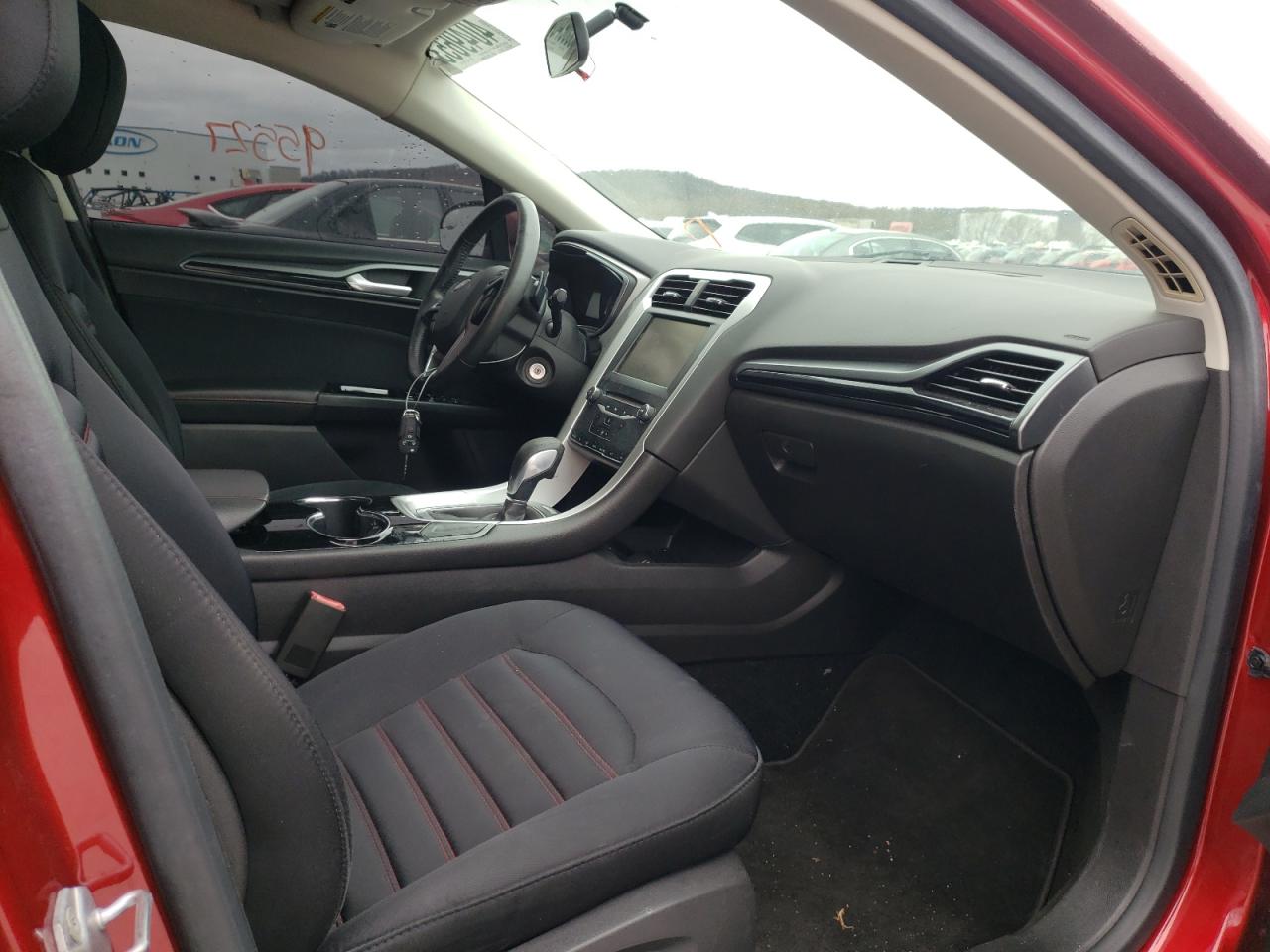 Photo 5 from auction – 2014 FORD FUSION SE with VIN 3FA6P0H99ER191827