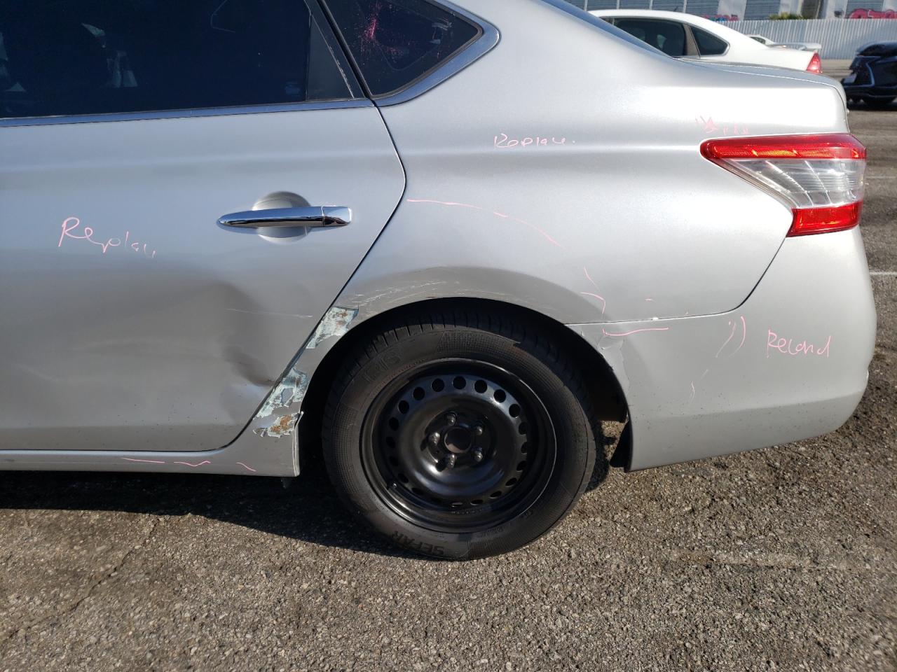 Photo 9 from auction – 2015 NISSAN SENTRA S with VIN 3N1AB7AP1FY248763