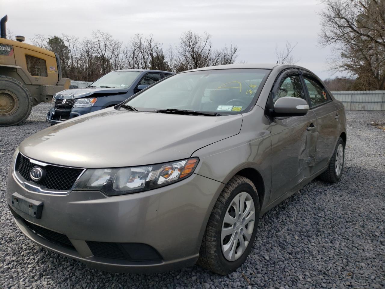 Photo 2 from auction – 2010 KIA FORTE EX with VIN KNAFU4A26A5301721