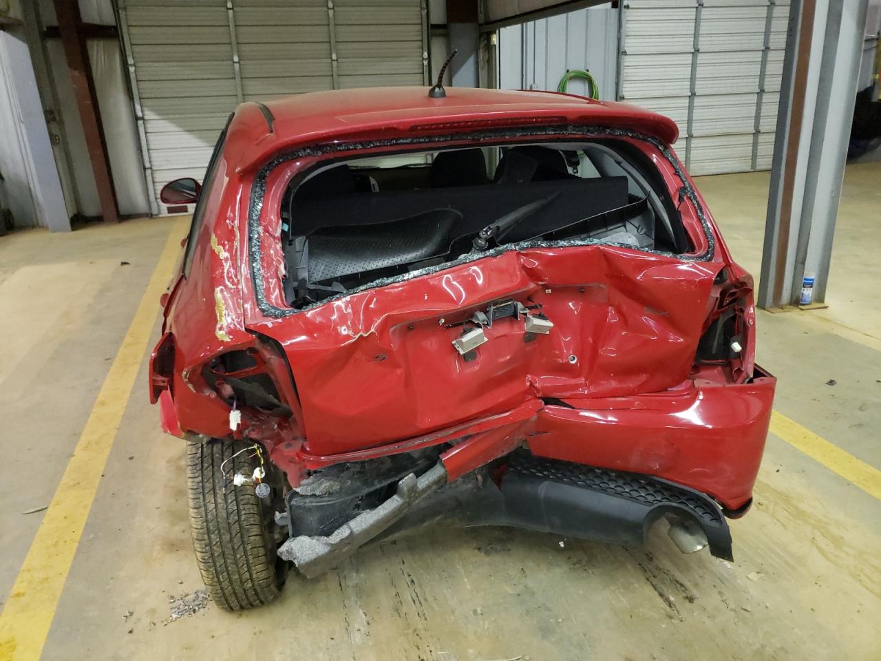 Photo 9 from auction – 2008 KIA SPECTRA5 5 with VIN KNAFE161785011008