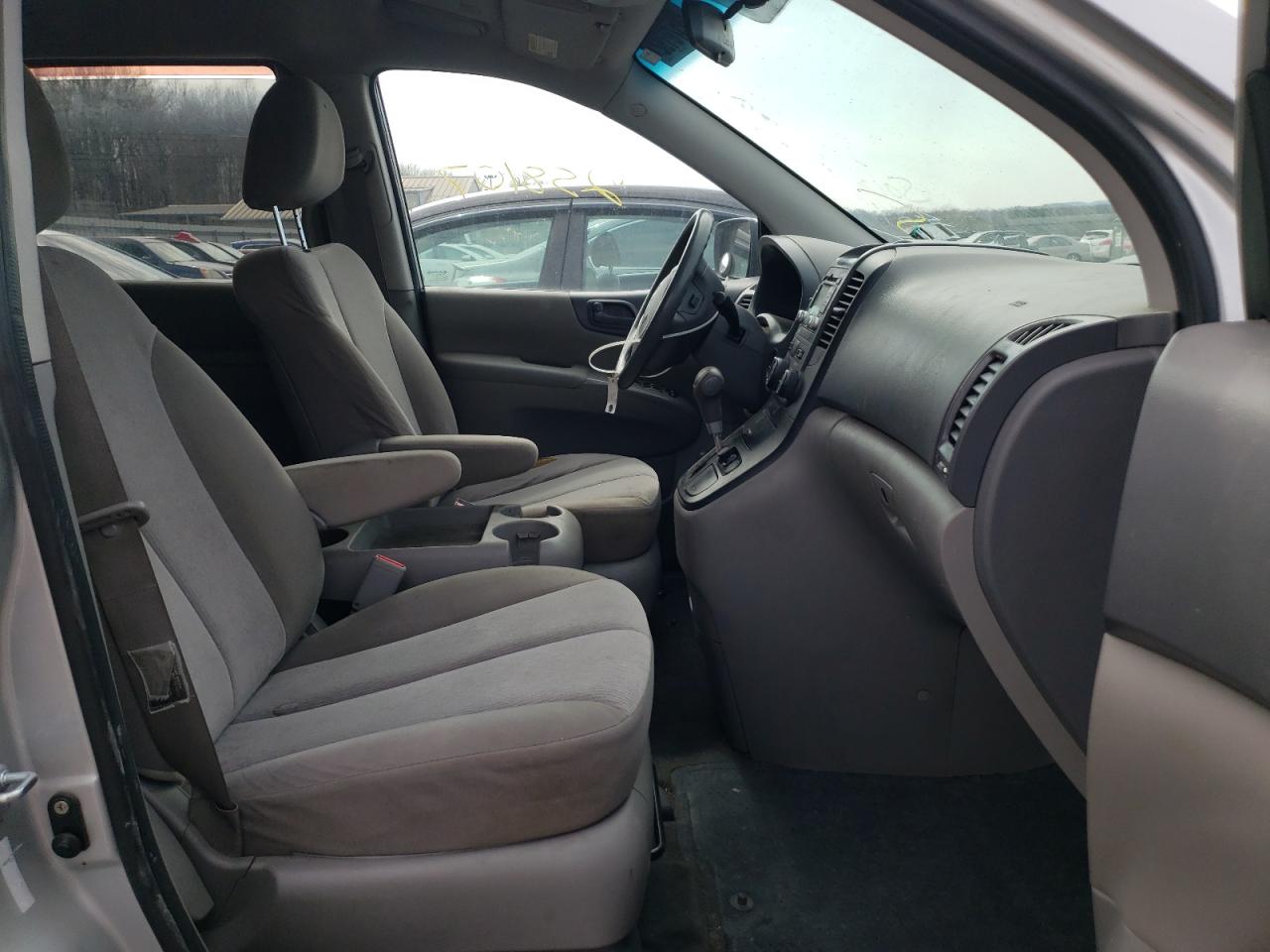 Photo 5 from auction – 2012 KIA SEDONA LX with VIN KNDMG4C76C6446572