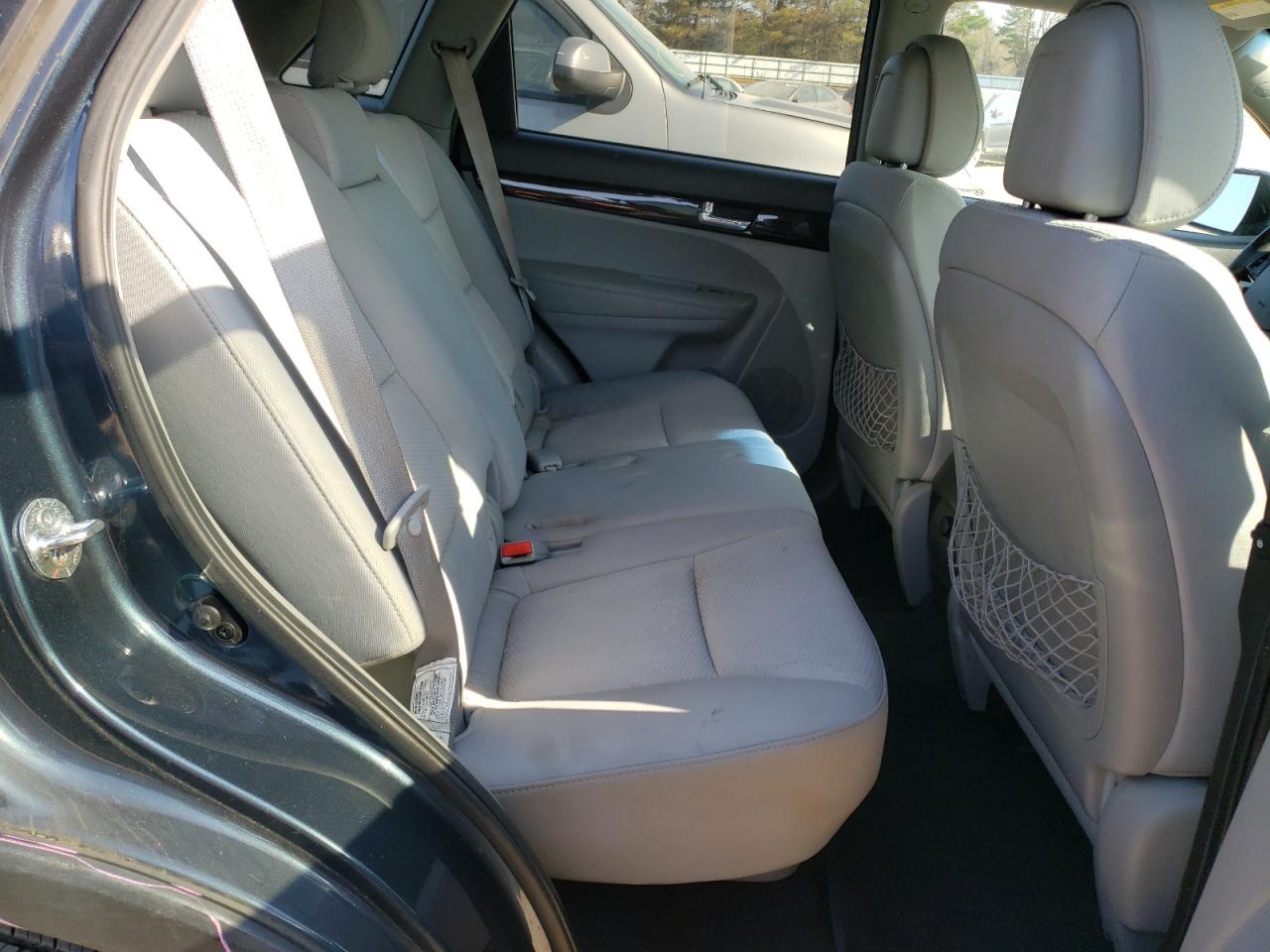 Photo 6 from auction – 2011 KIA SORENTO BA with VIN 5XYKT3A19BG163395