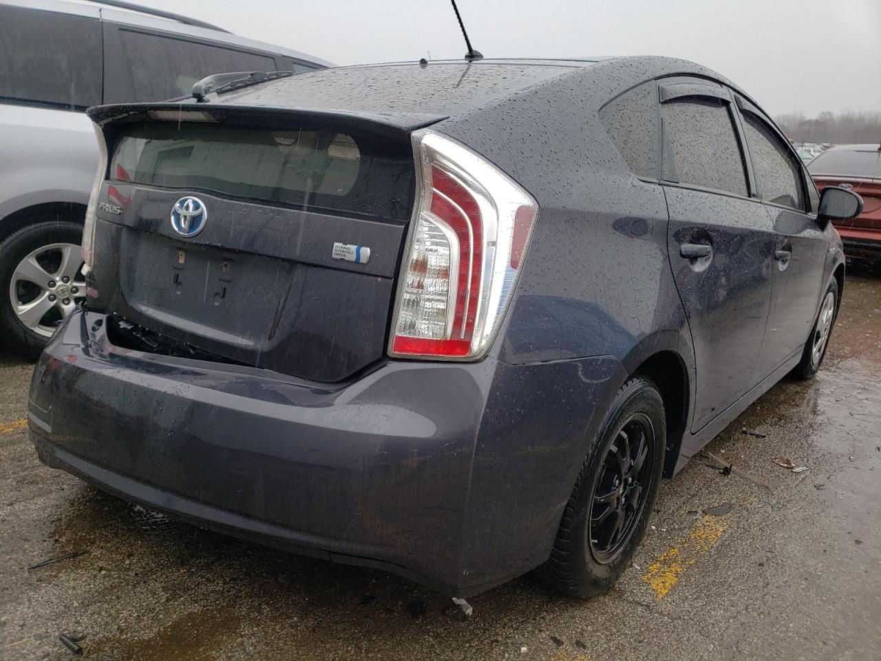 Photo 4 from auction – 2013 TOYOTA PRIUS with VIN JTDKN3DU5D1655439