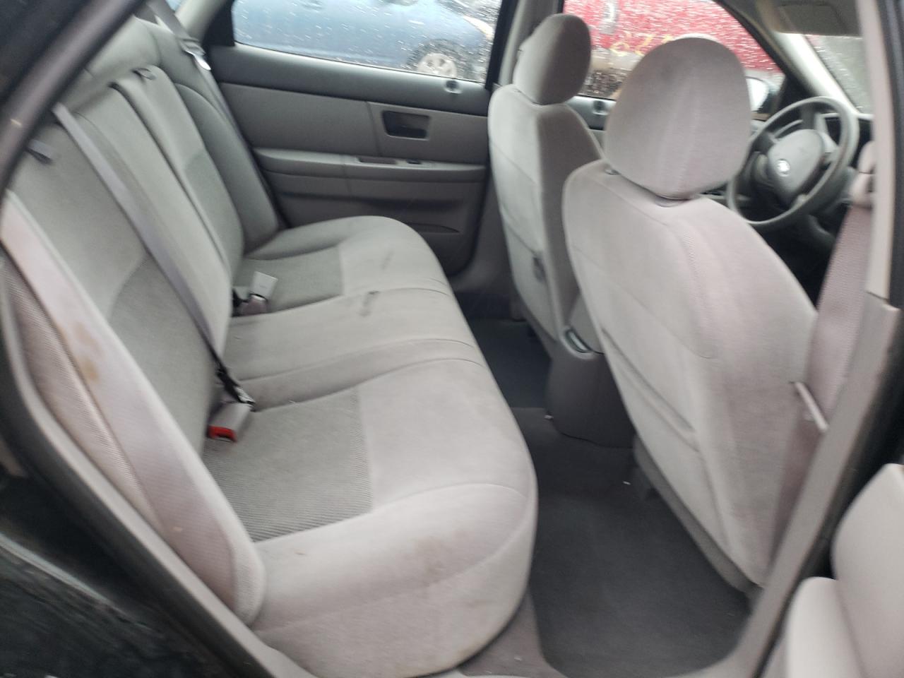 Photo 6 from auction – 2005 FORD TAURUS SE with VIN 1FAFP53285A282539