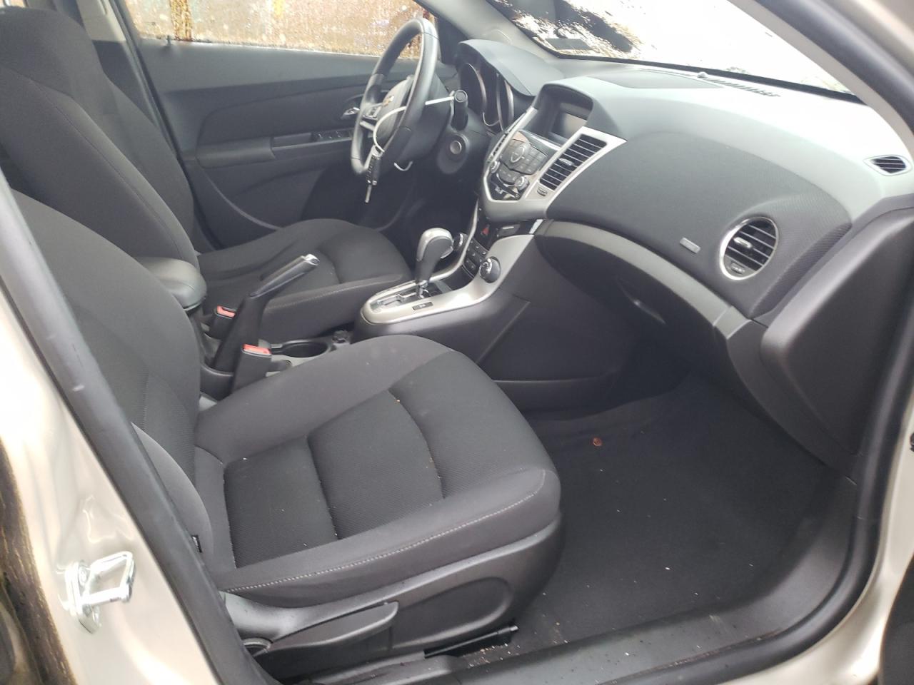 Photo 5 from auction – 2015 CHEVROLET CRUZE LT with VIN 1G1PC5SB5F7276846
