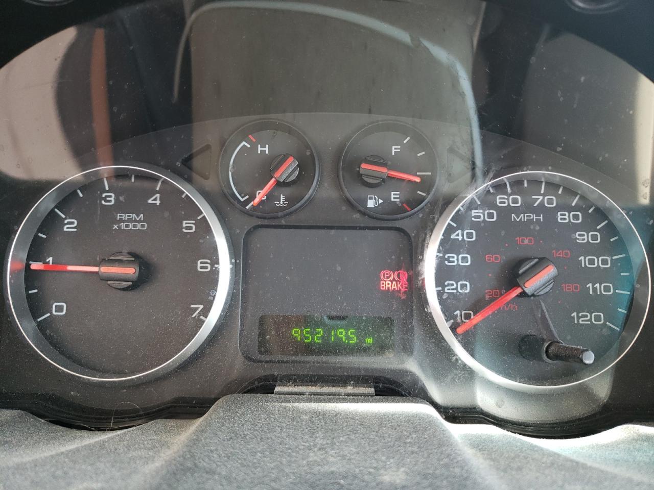 Photo 8 from auction – 2005 FORD FIVE HUNDR with VIN 1FAFP231X5G130085