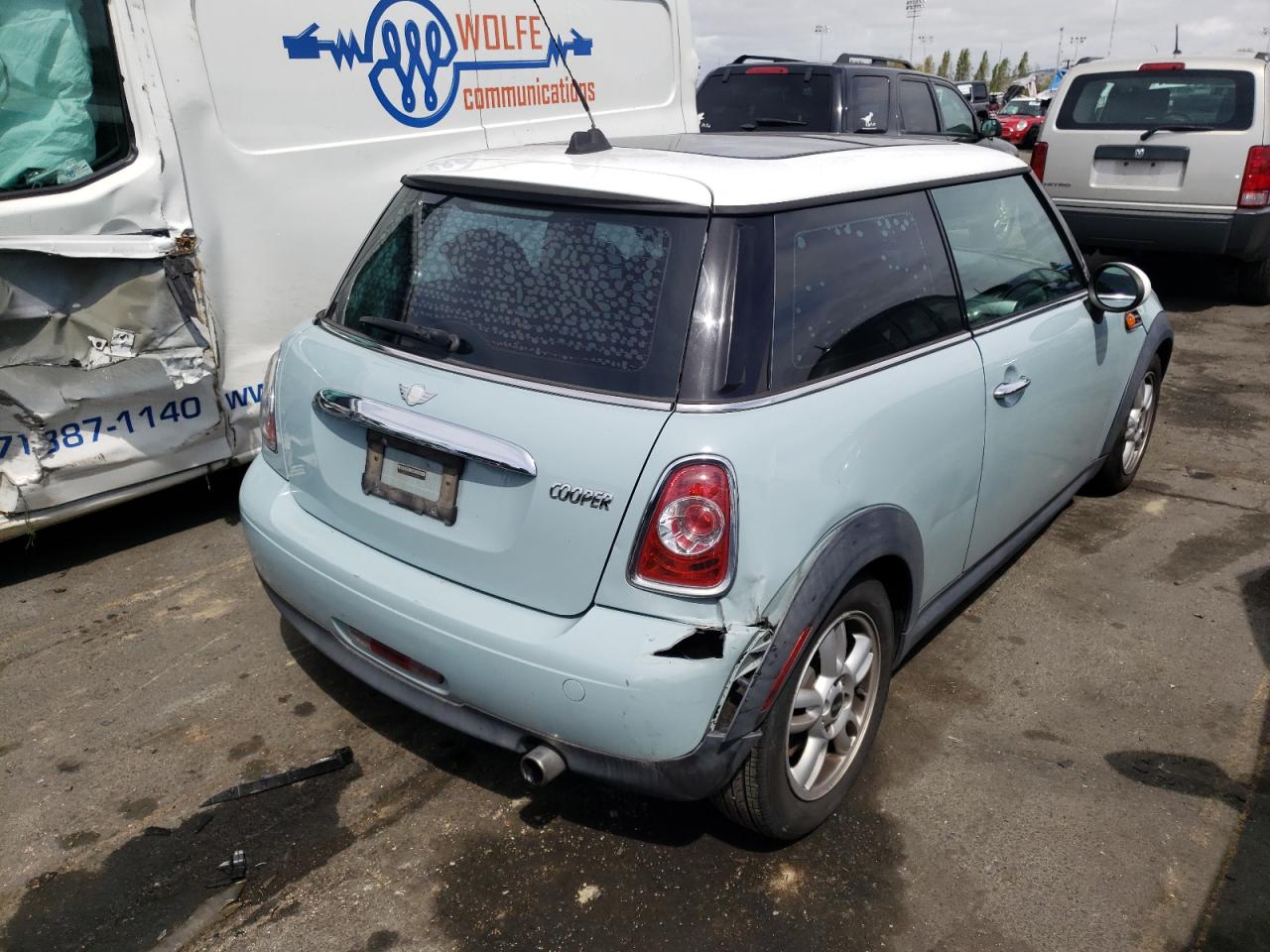 Photo 4 from auction – 2013 MINI COOPER with VIN WMWSU3C57DT690465