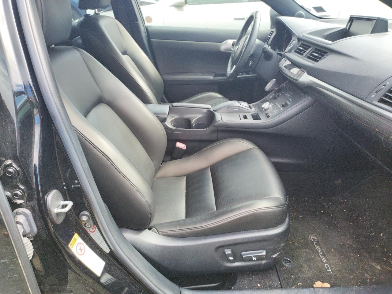 Photo 5 from auction – 2013 LEXUS CT 200 with VIN JTHKD5BH7D2166392