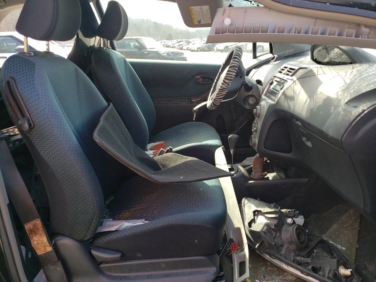 Photo 5 from auction – 2007 TOYOTA YARIS with VIN JTDJT923175106512